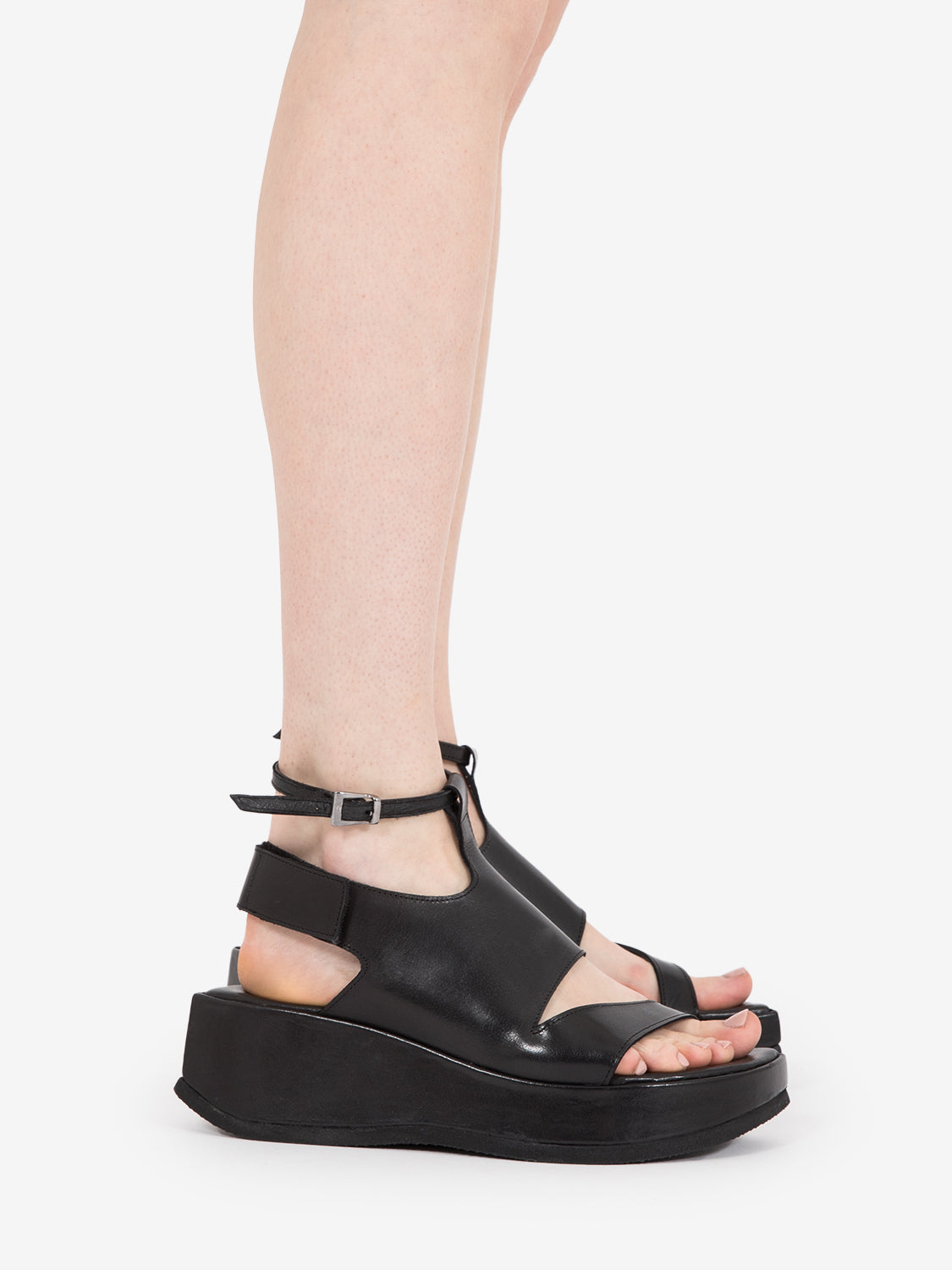 Kinai Black Wedge Sandals