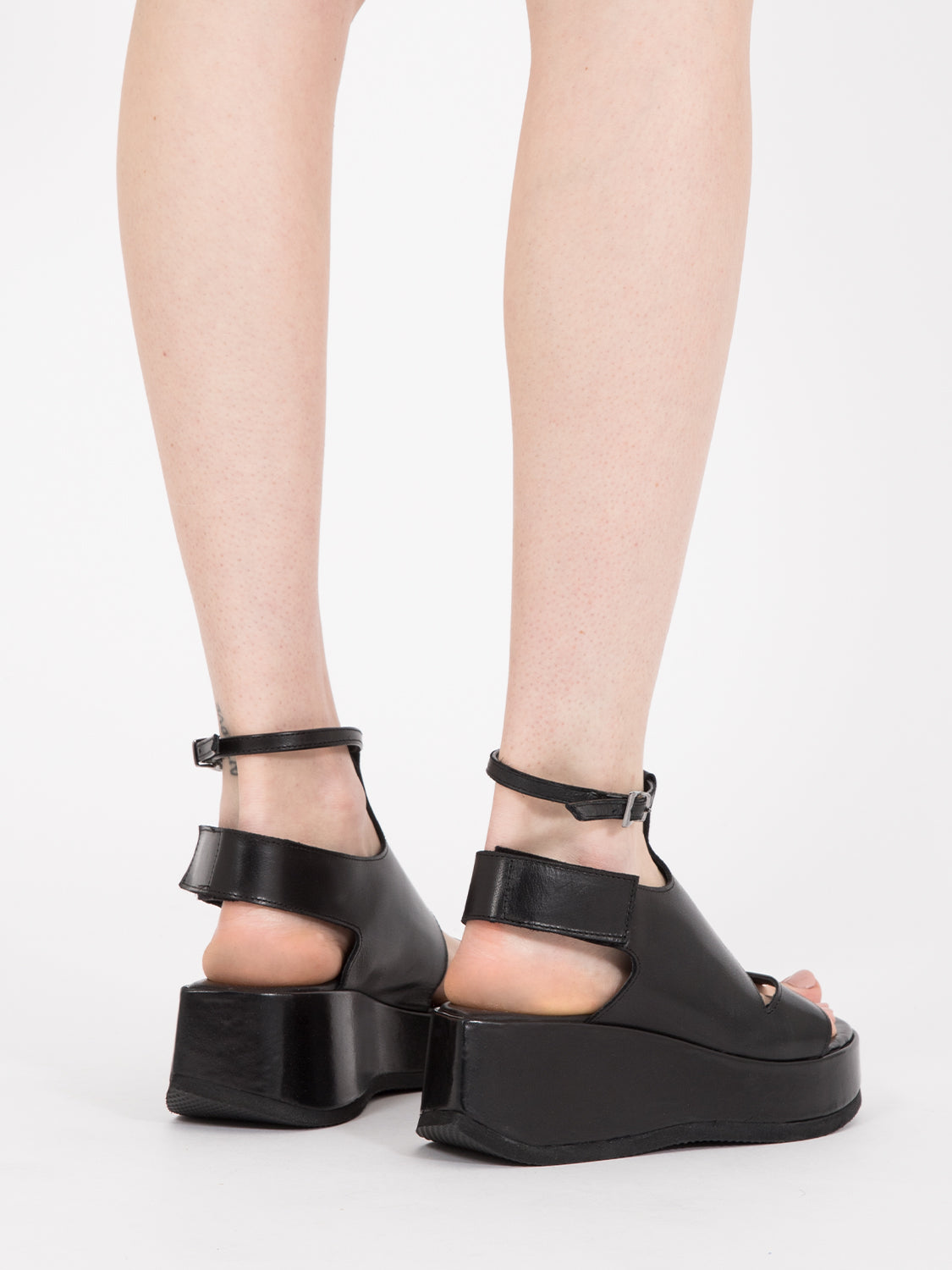 Kinai Black Wedge Sandals