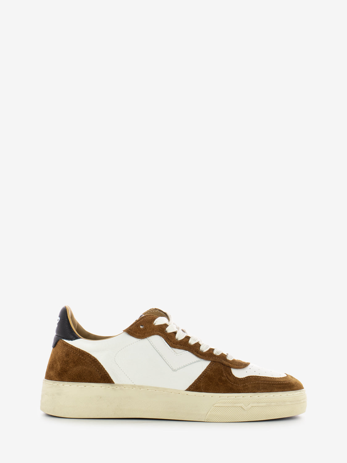 Hyper white / brown sneakers