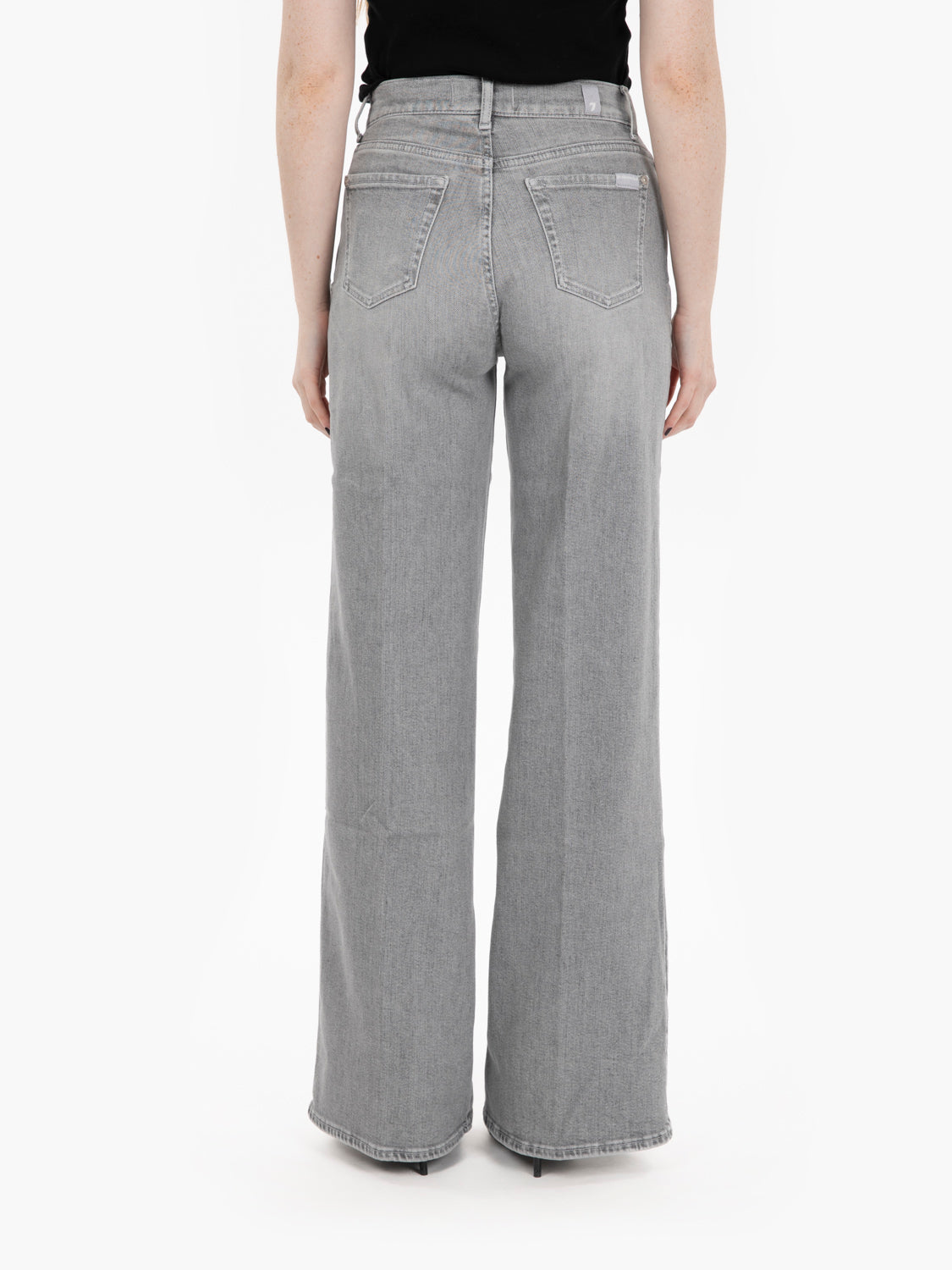 Lotta Panalu light grey jeans