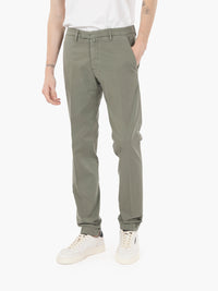 Pantaloni in cotone e tencel militare