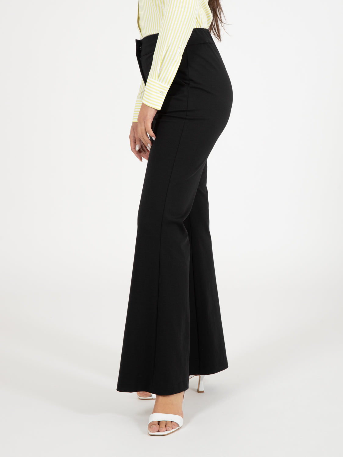 Pantalone a zampa nero