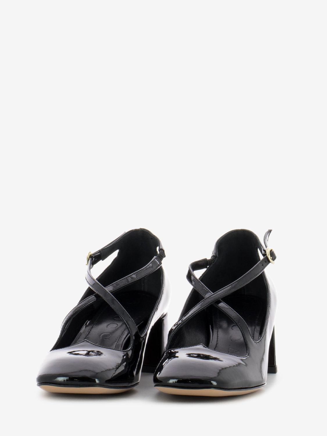 Scarpa con cinturini incrociati nero