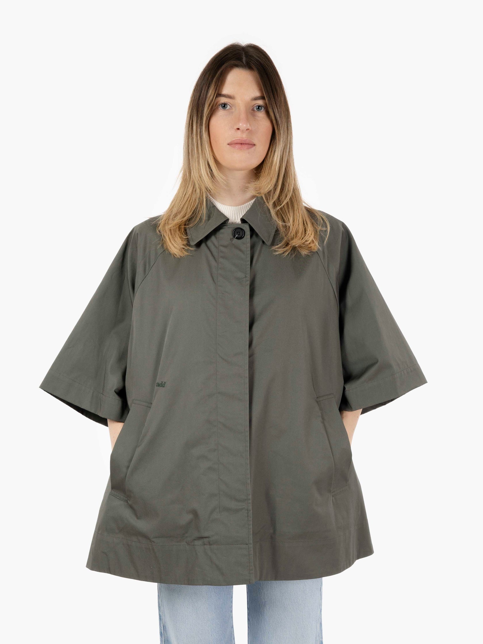 Cape jacket climbing ivy