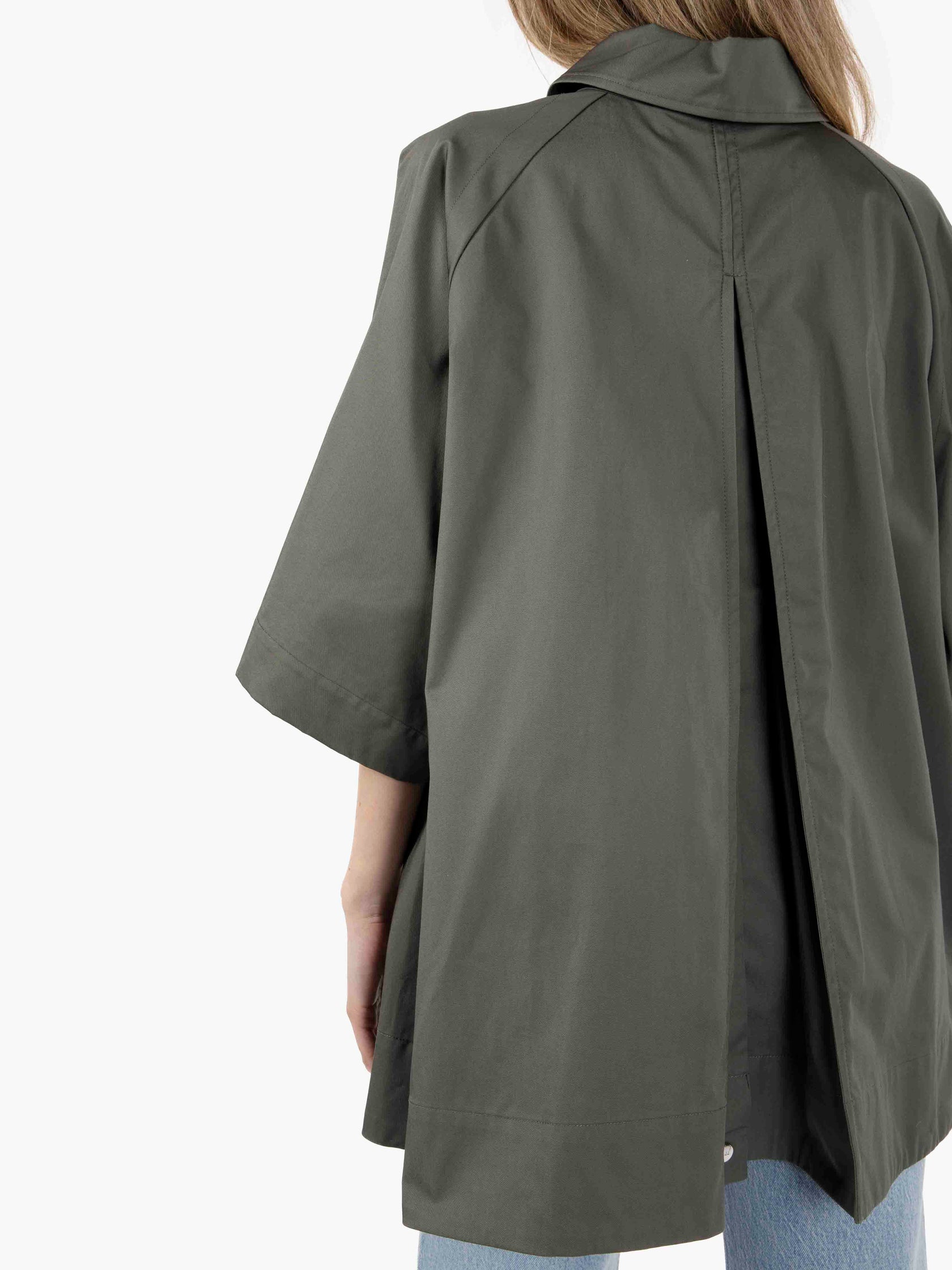 Cape jacket climbing ivy