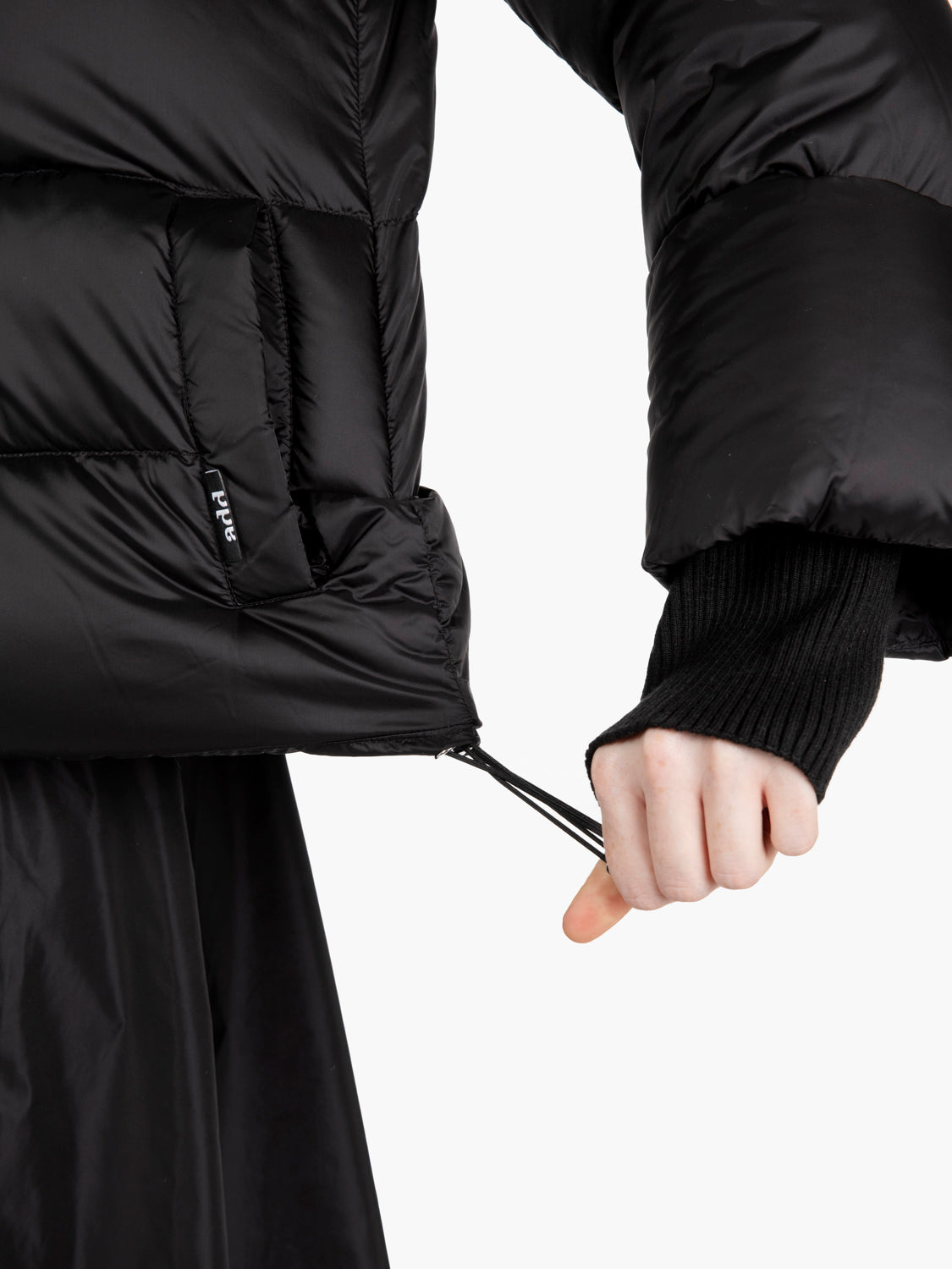 Piumino corto con collo alto black