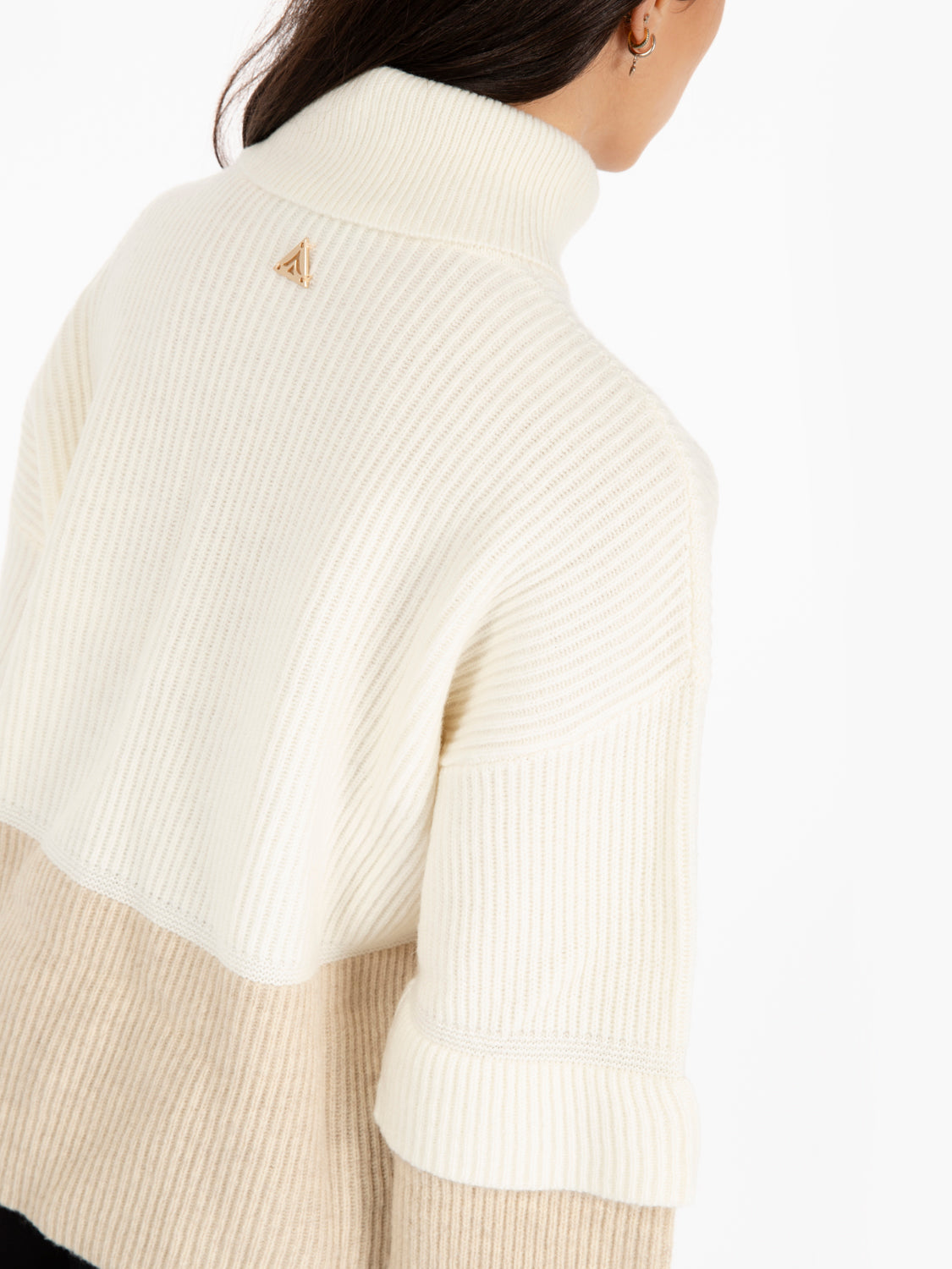 Maglione a collo alto in lana off white