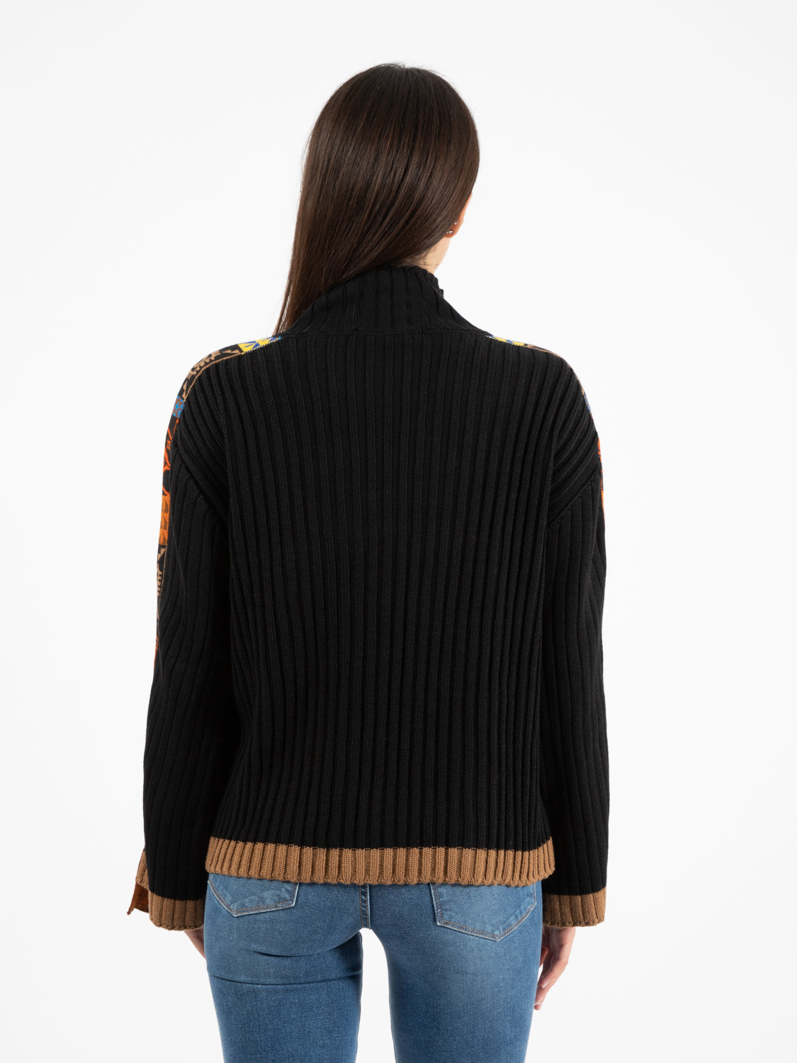 Pullover con inserti etnici nero