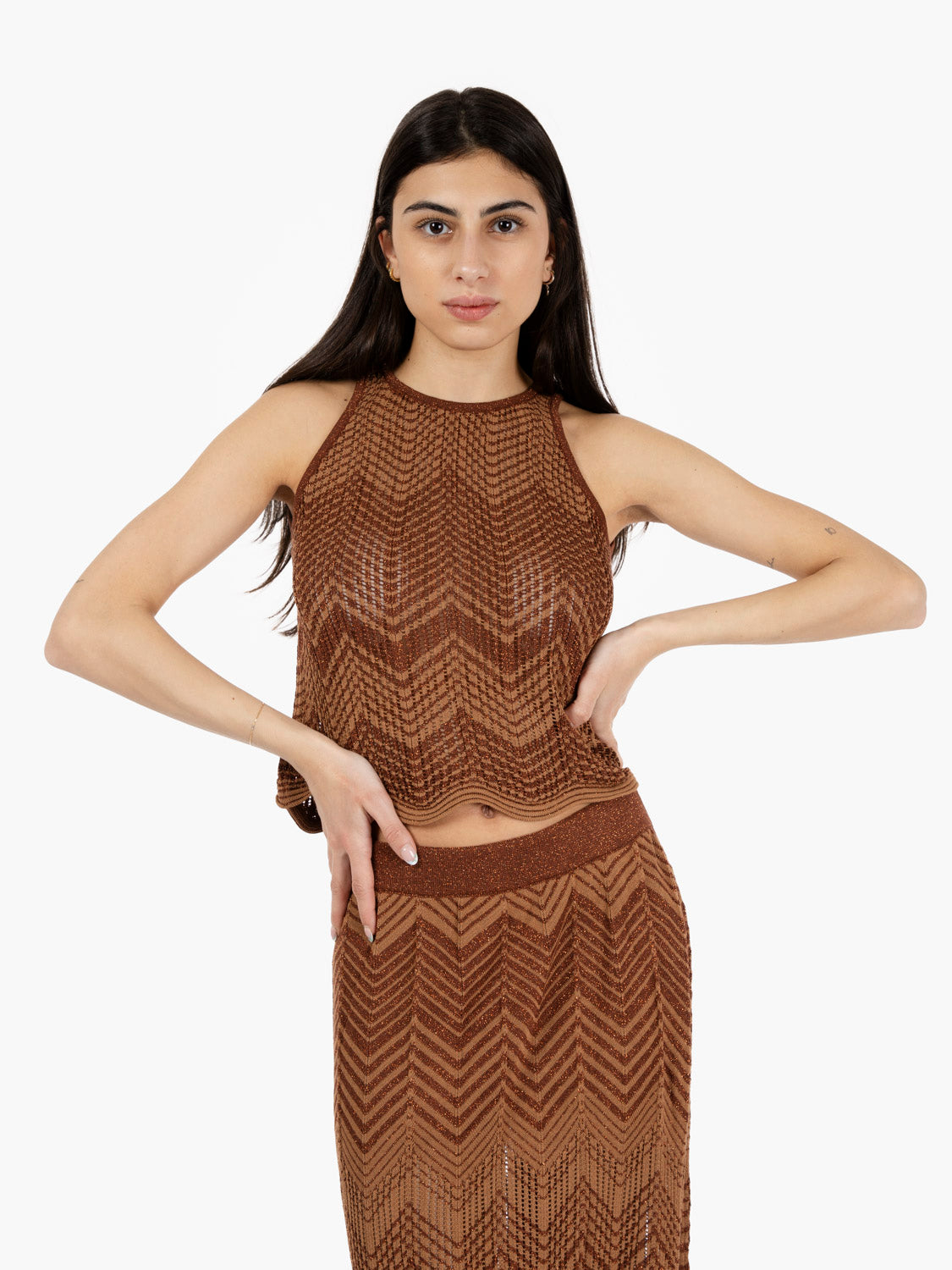 Top smanicato fantasia zig zag cammello