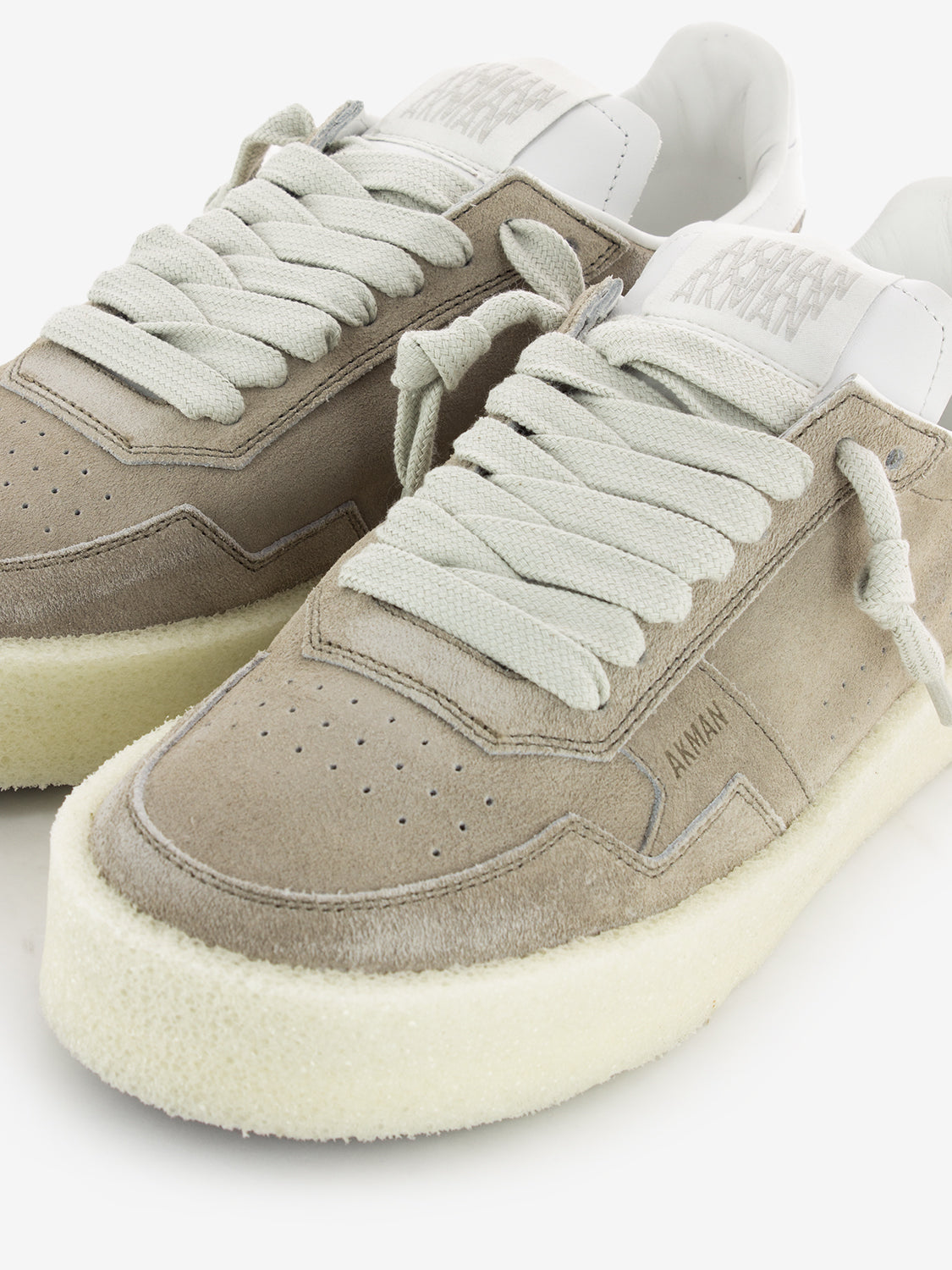 Suede faded calf slate / white