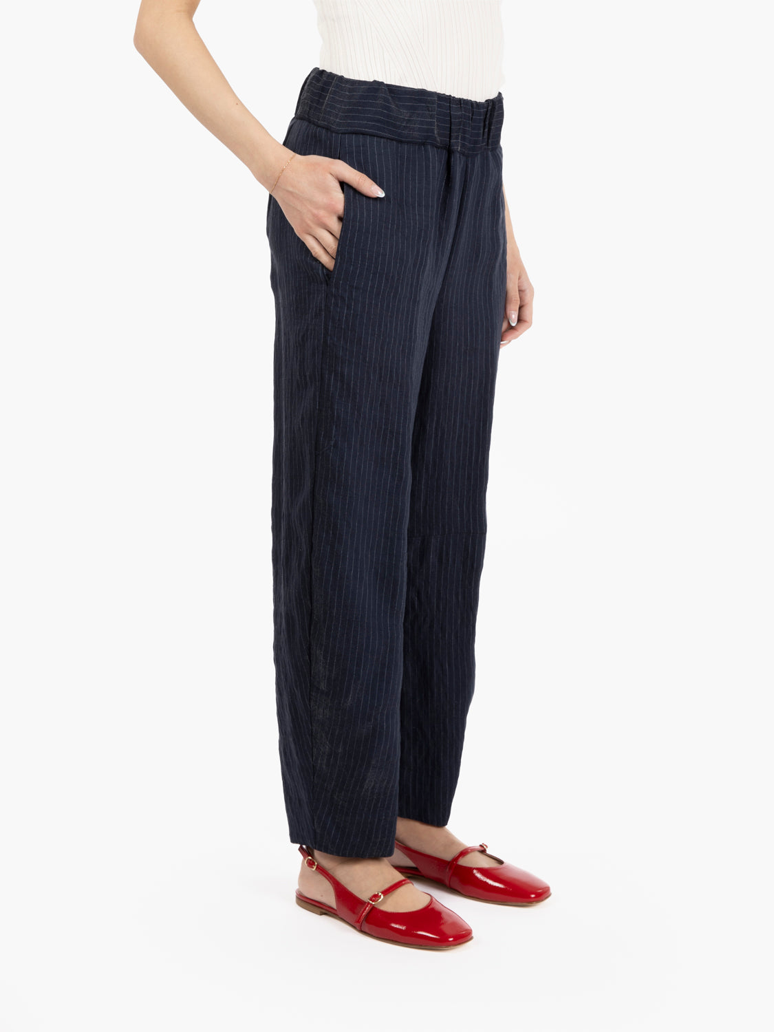 Pantaloni carrot fit gessato blu