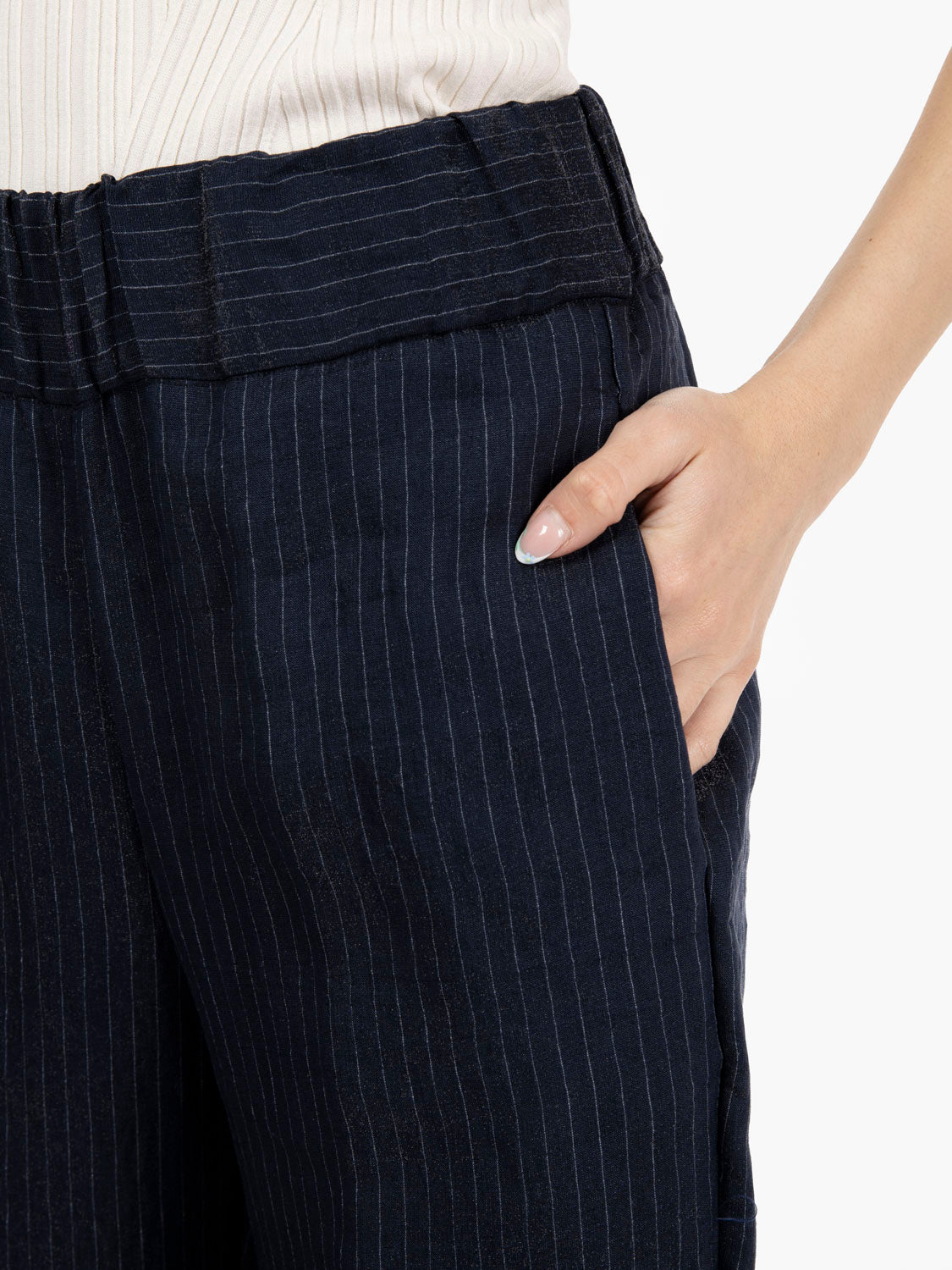 Pantaloni carrot fit gessato blu