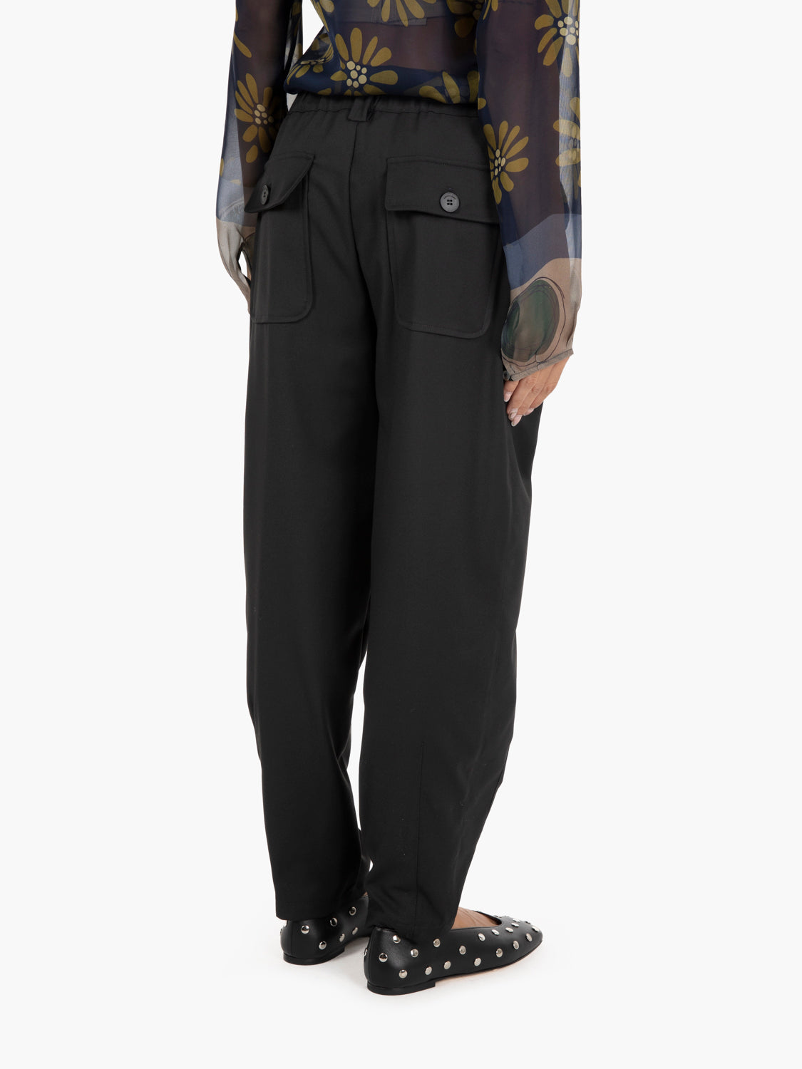 Pantaloni carrot fit neri