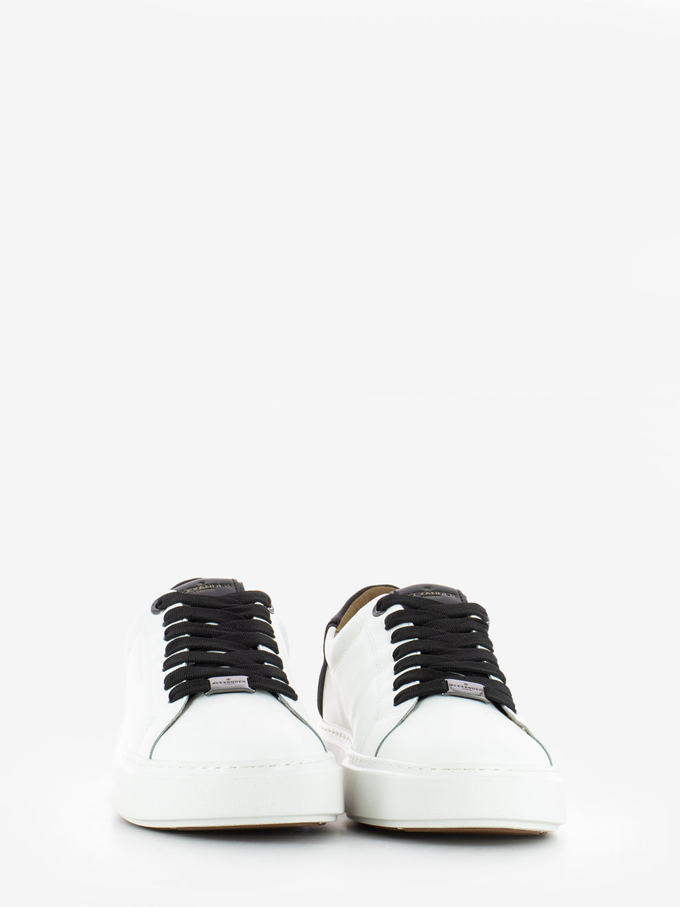 London M white / black
