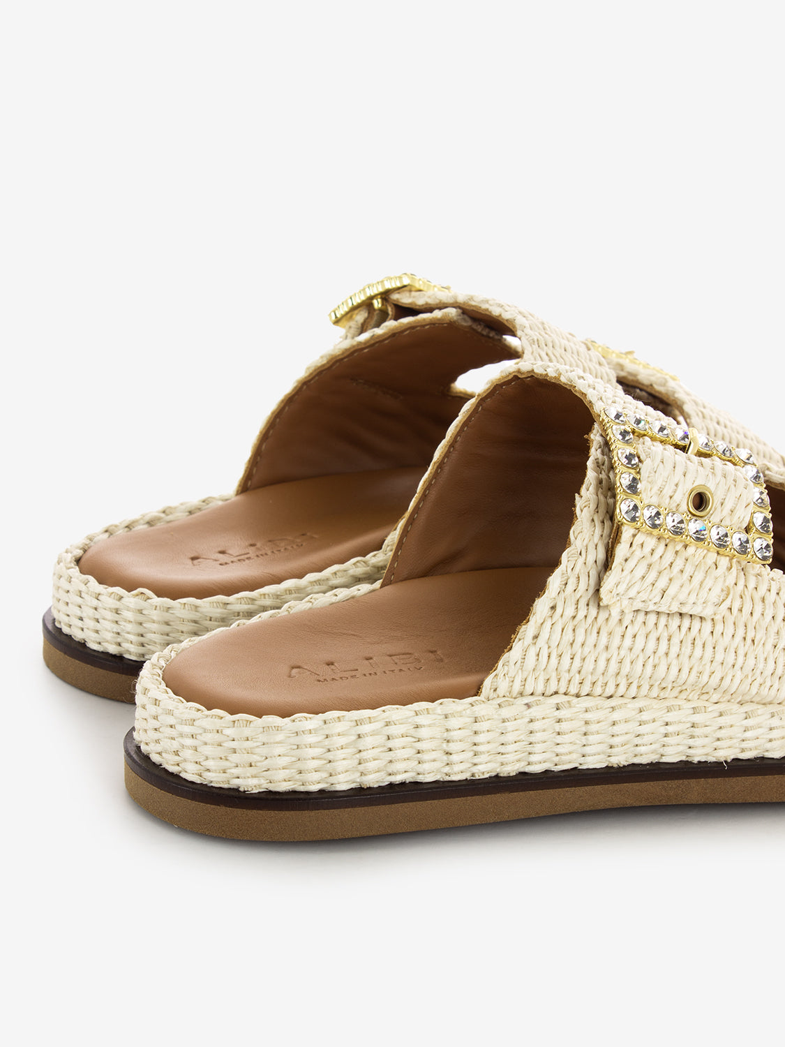 Greta slipper in pearl raffia