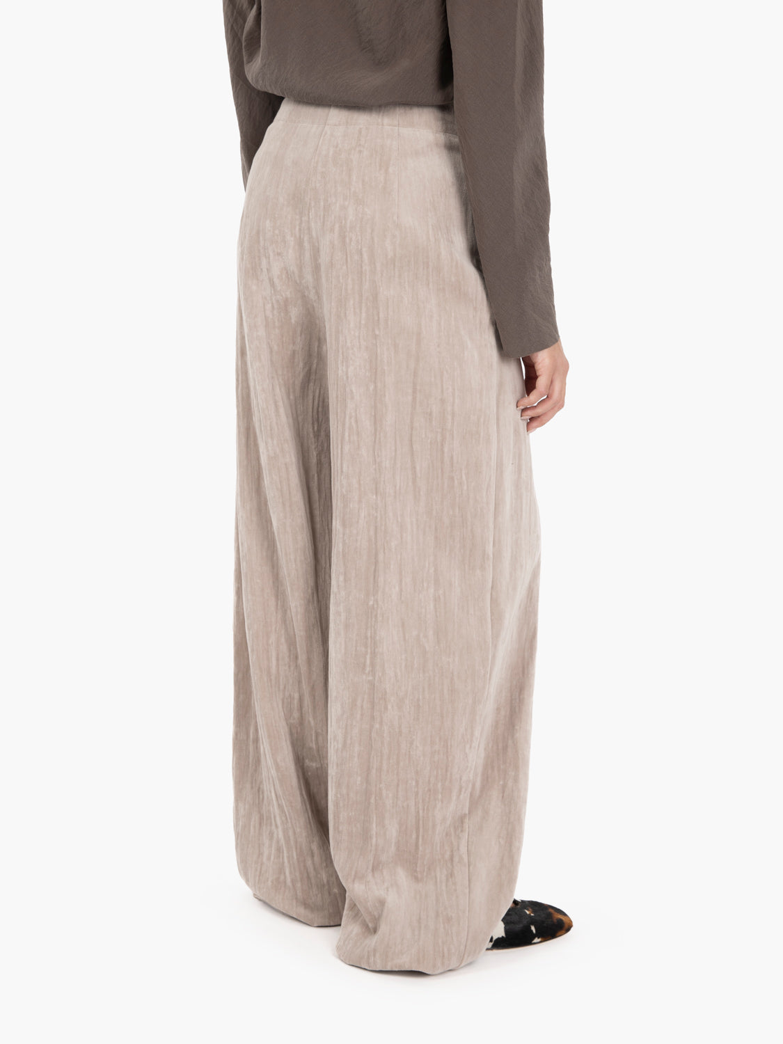 Pantaloni ampi crinkle velvet petalo