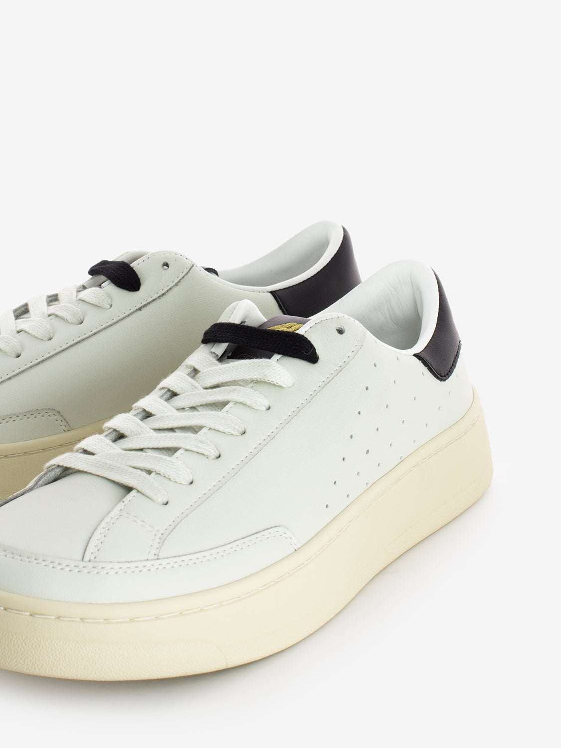 Sneakers Trailmate white / black