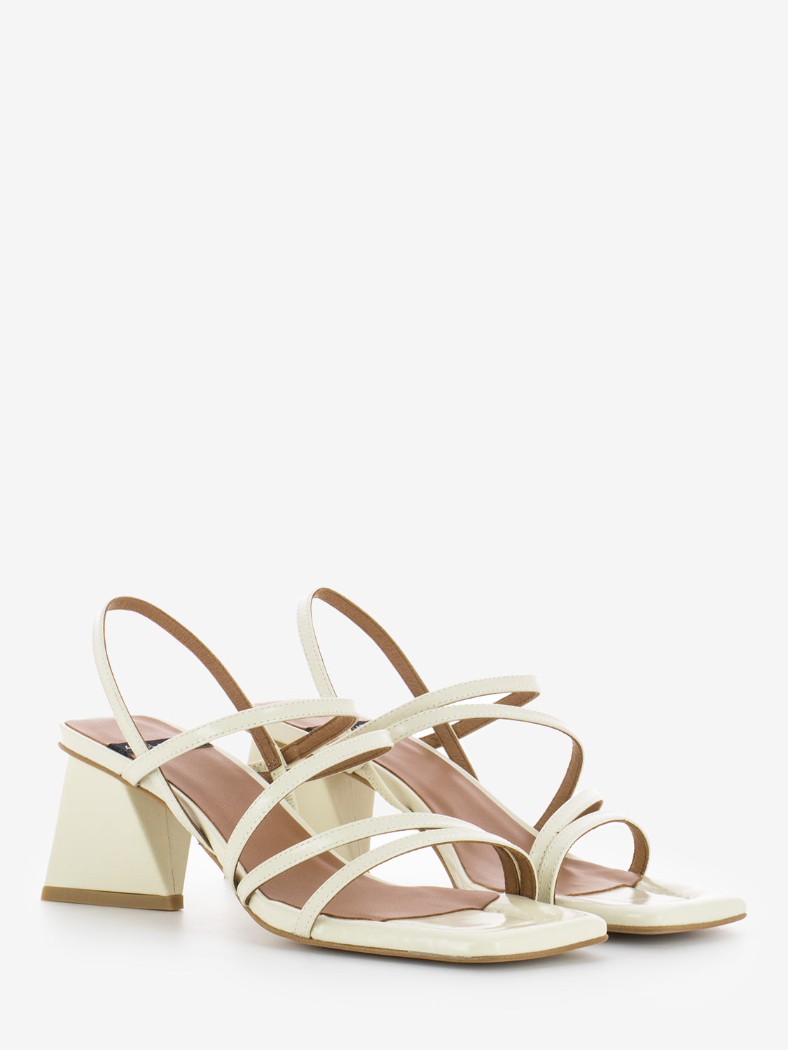Trapeze heel sandal in cream