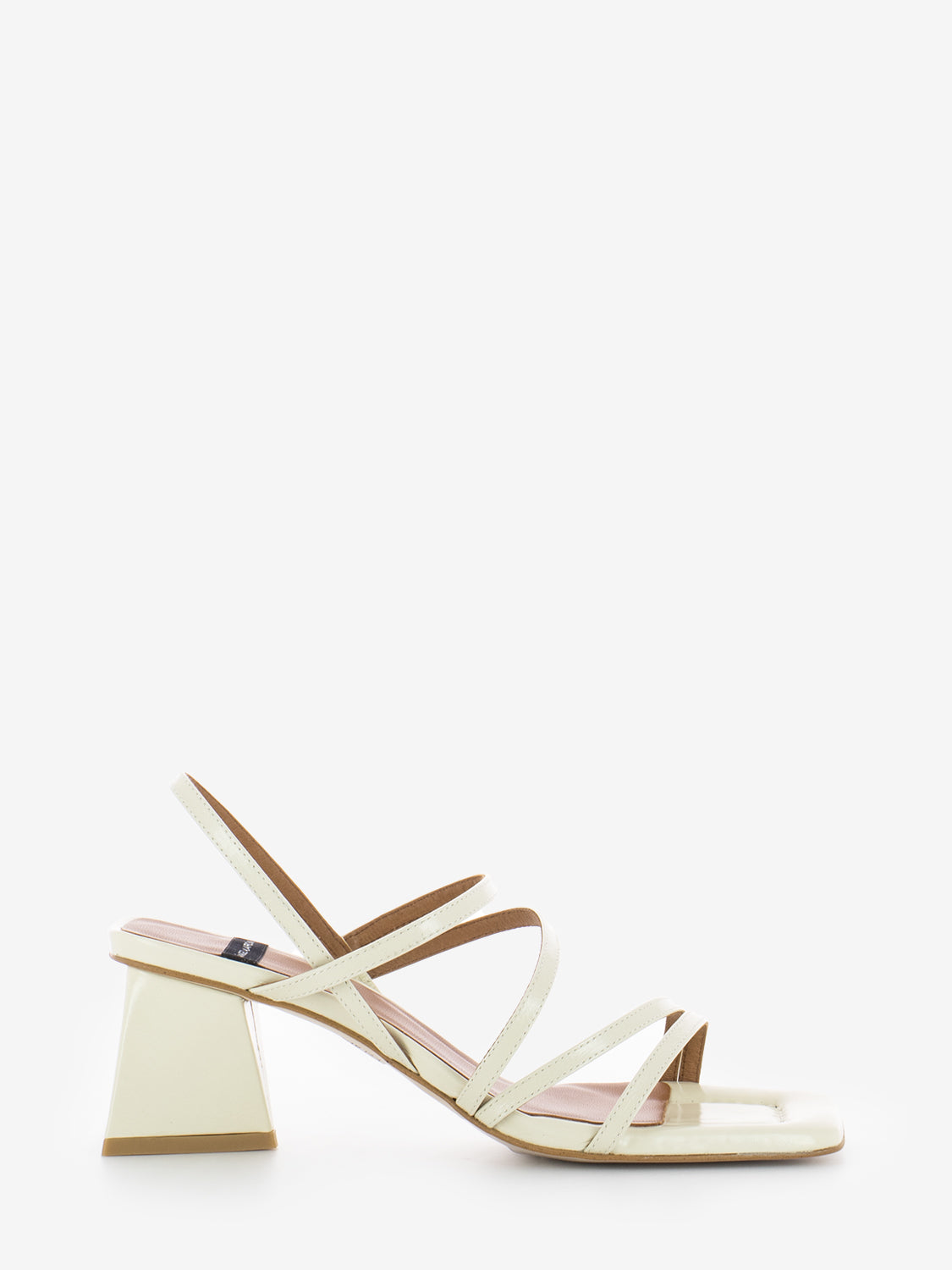Trapeze heel sandal in cream