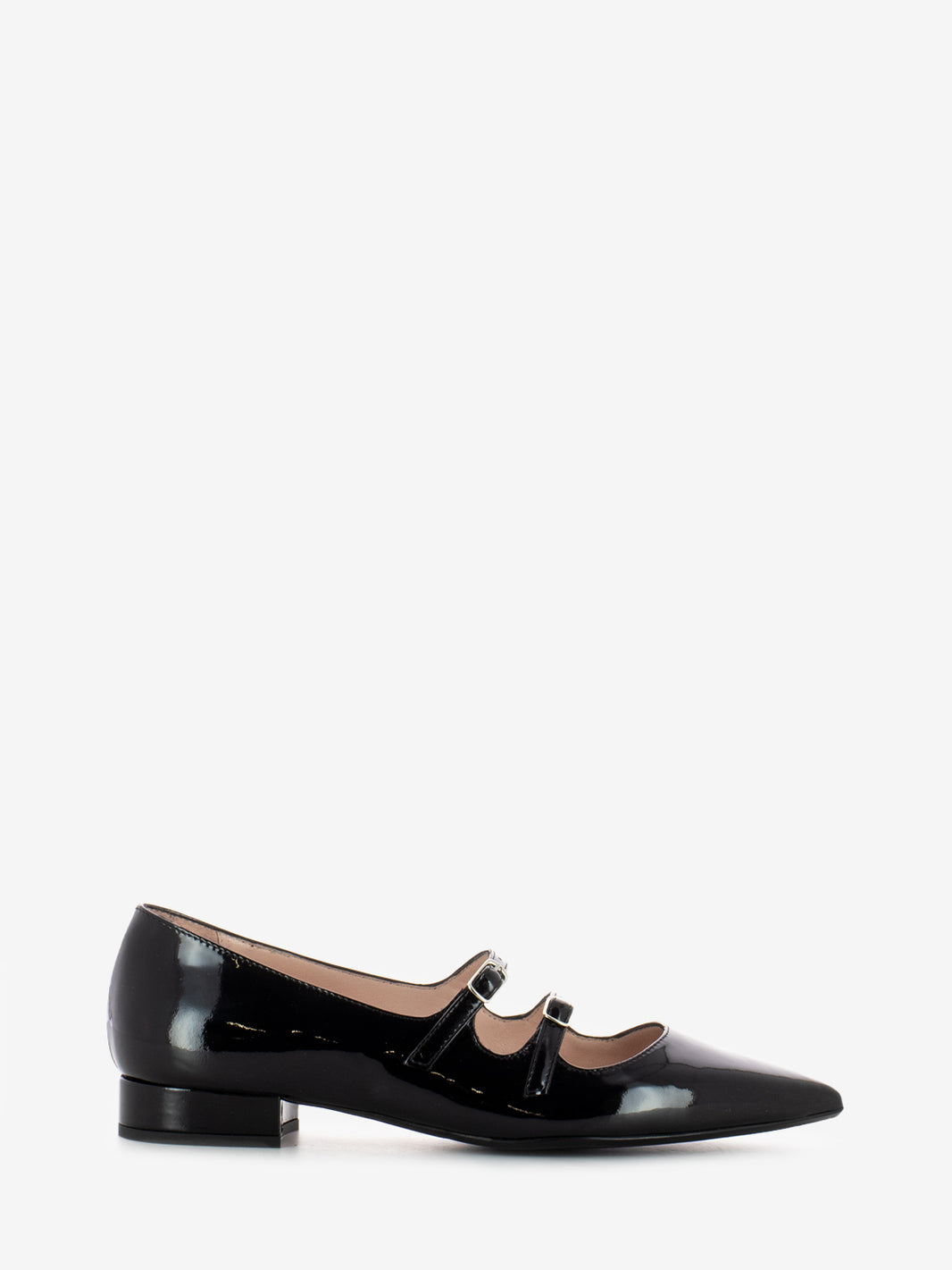 Black patent leather ballerina
