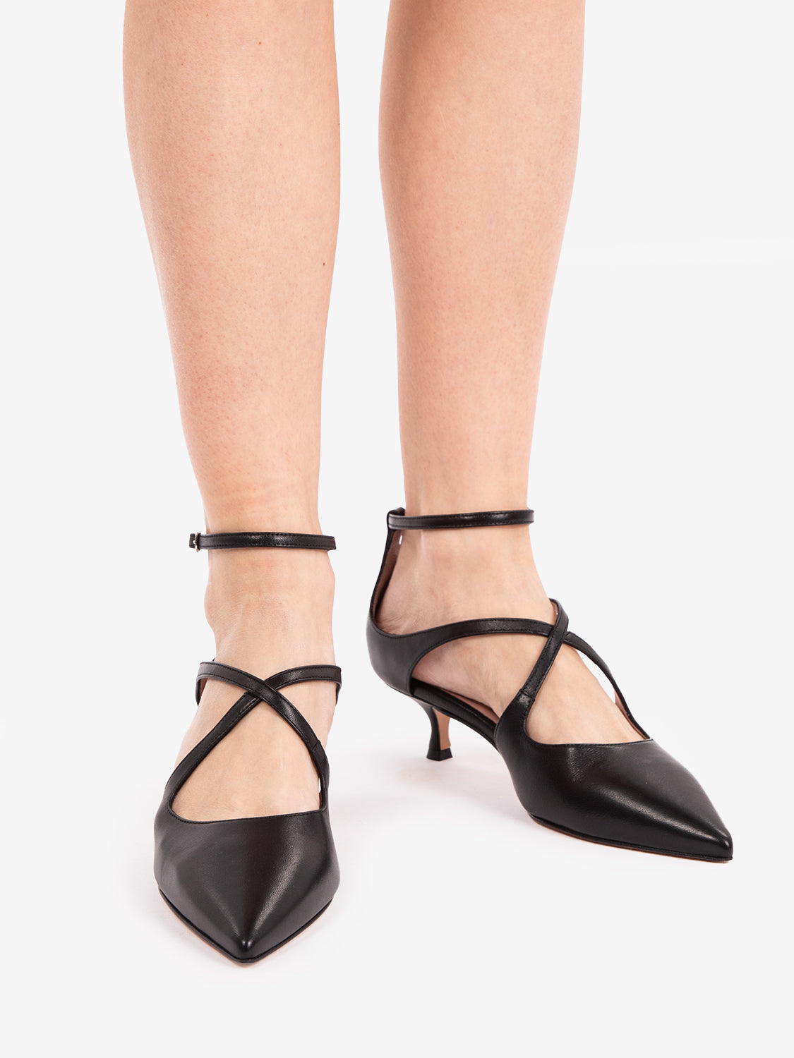 Chanel in leather with black cross
