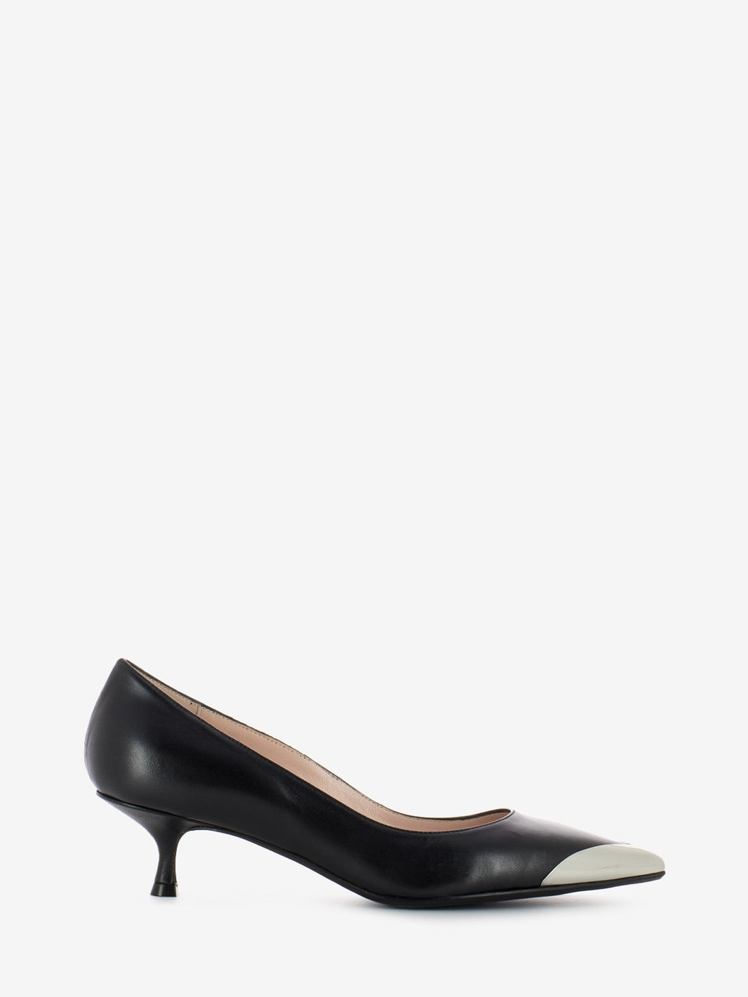 Black metal toe pumps