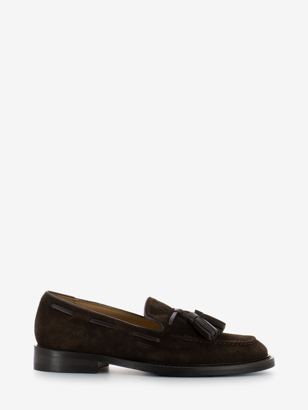 Velour moccasins with dark brown tassels
