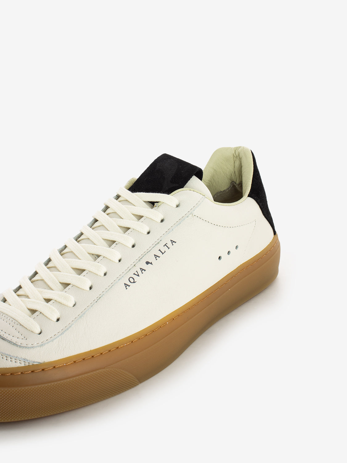 Sneakers Doge 01 white / black
