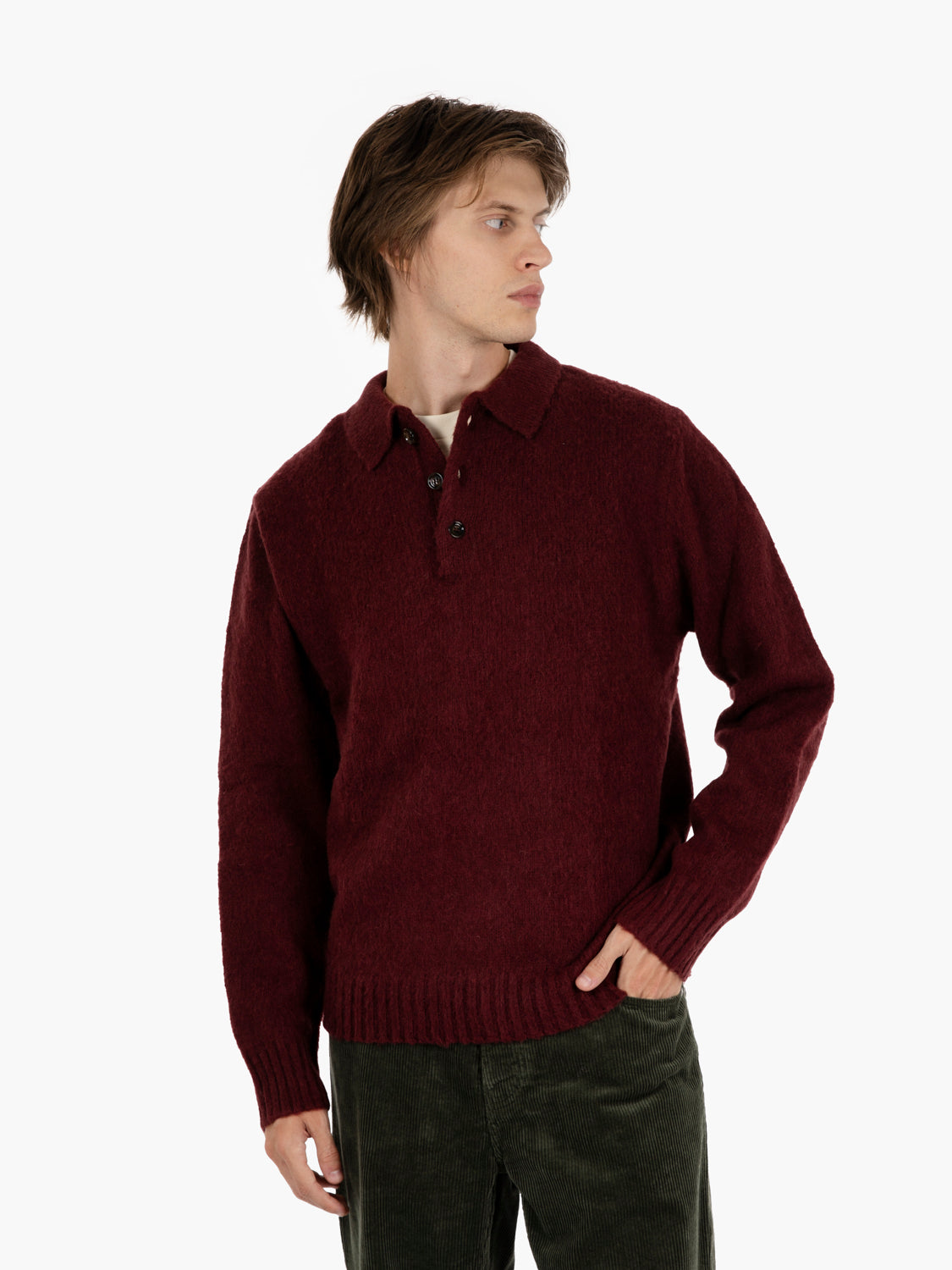 Maglione in lana con colletto reverse e bottoni bordeaux