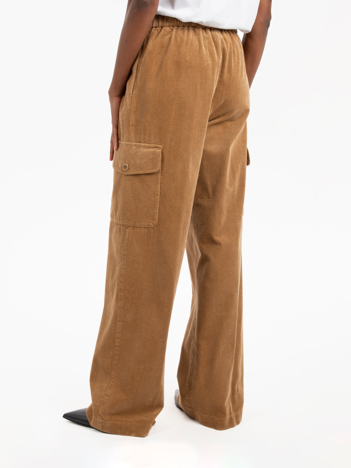 Pantaloni in velluto a coste con tasche cappuccino