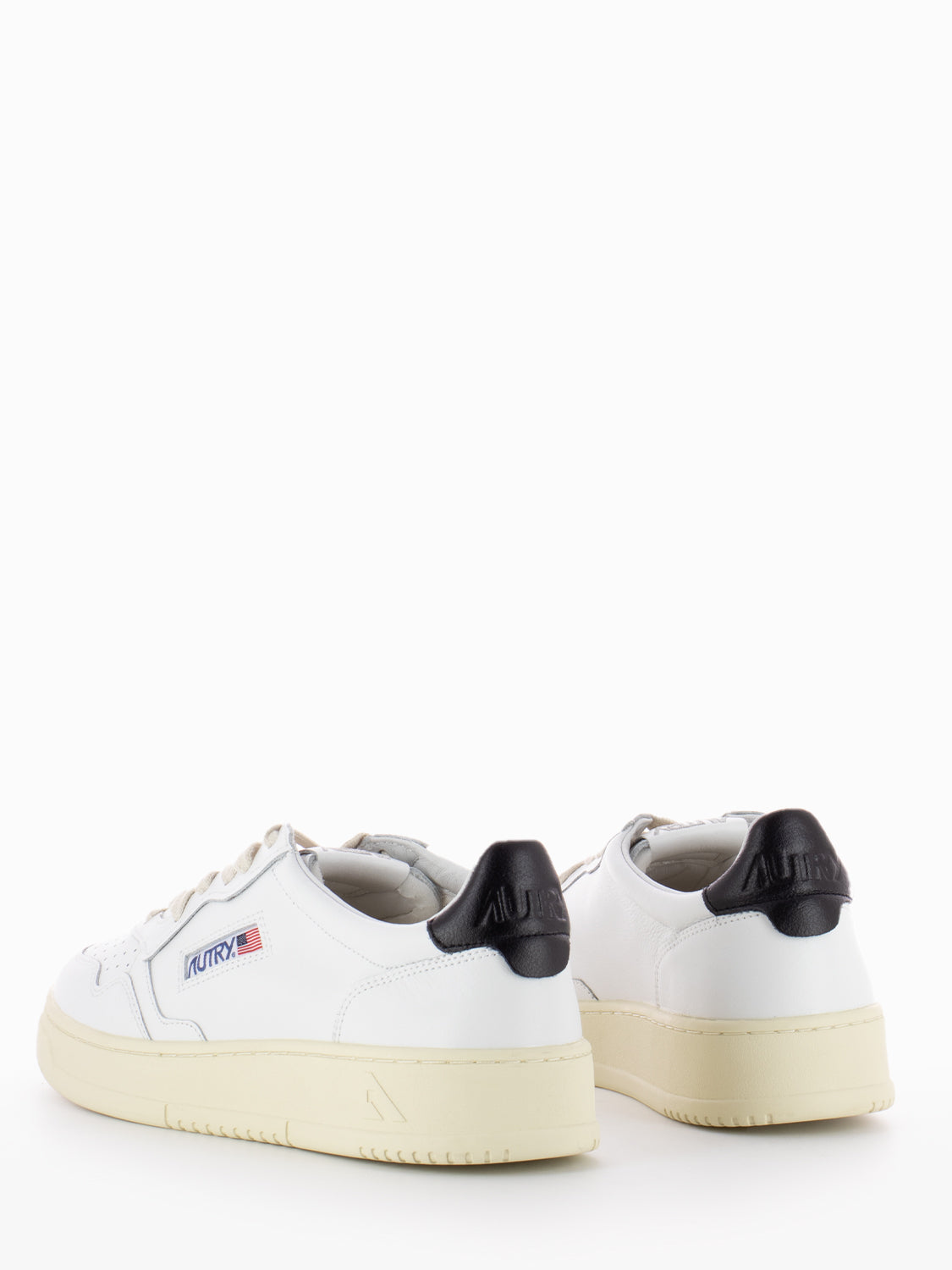 Medalist Low M in white leather