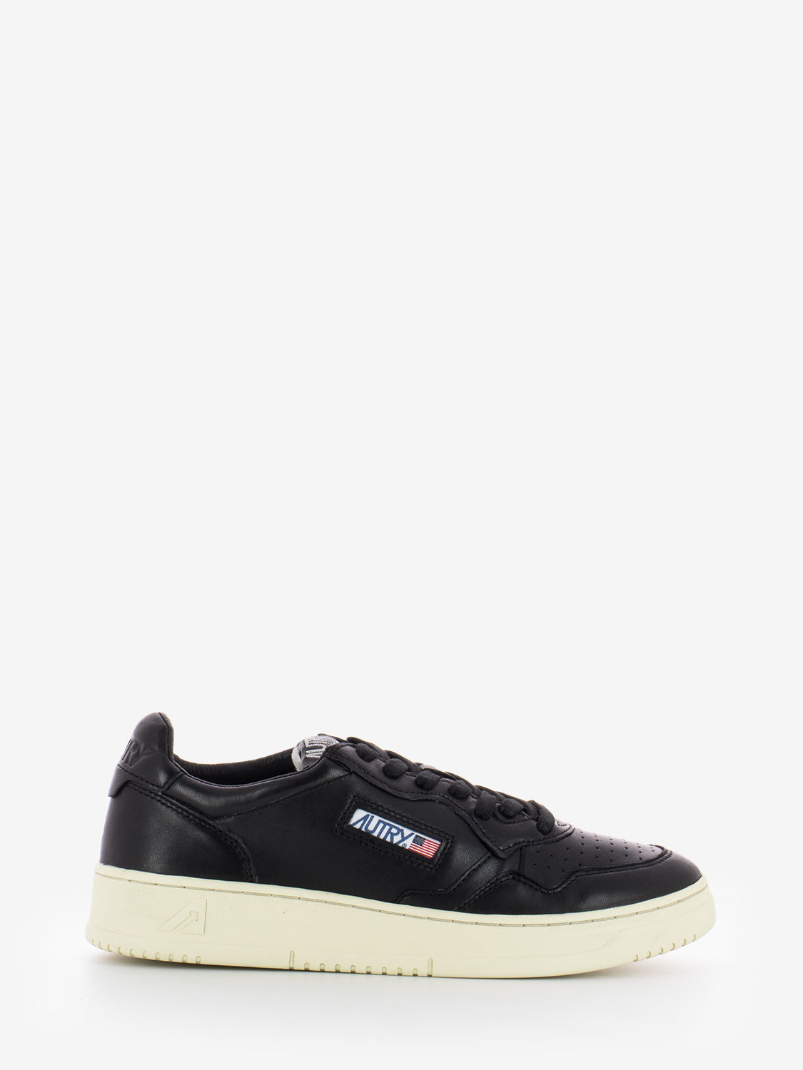 Medalist Low M in black leather