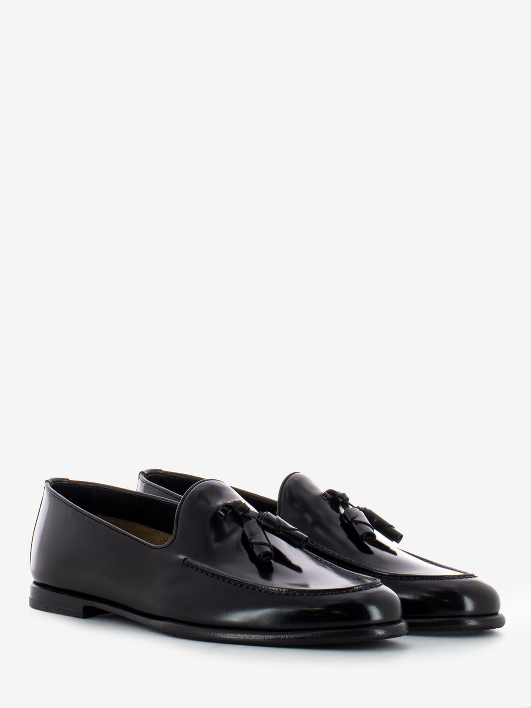 Brushed leather loafers with tassels black