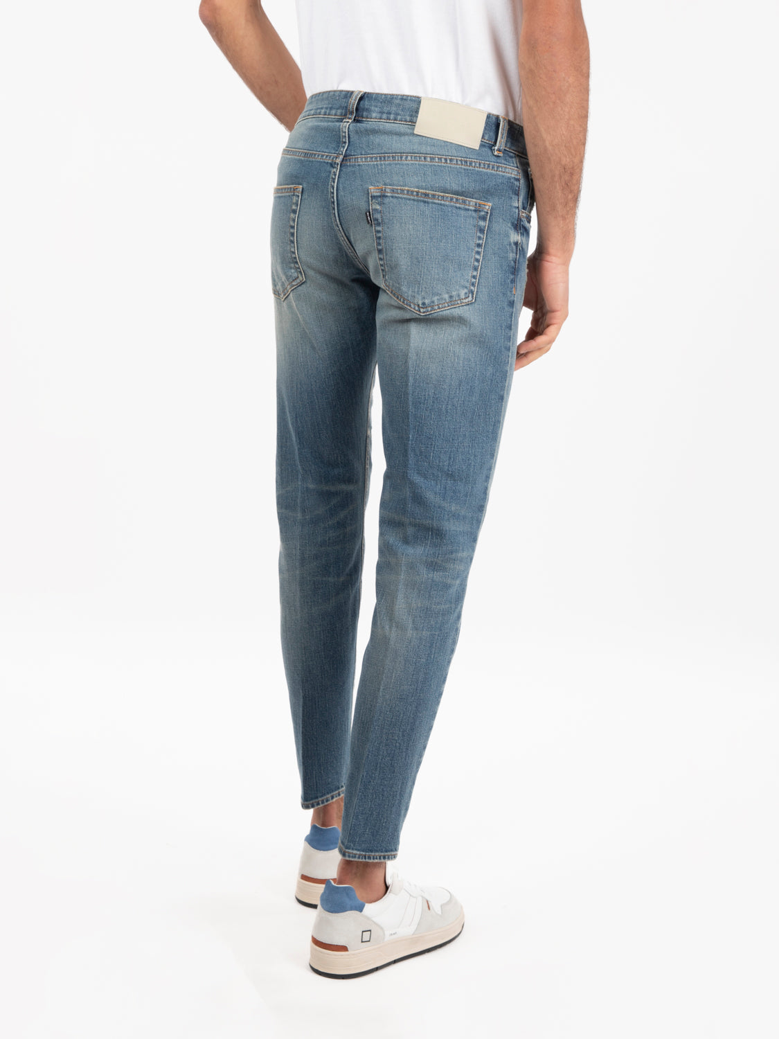 Davis Shorter Medium Sandblasted Jeans