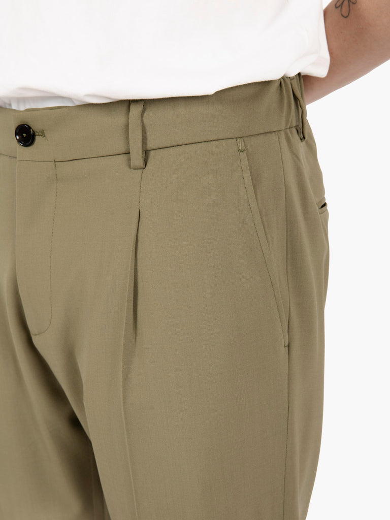 BE ABLE - Pantaloni Riccardo regular kaki