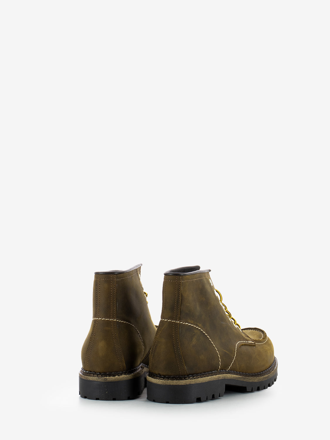 Brown aged nubuck polishes