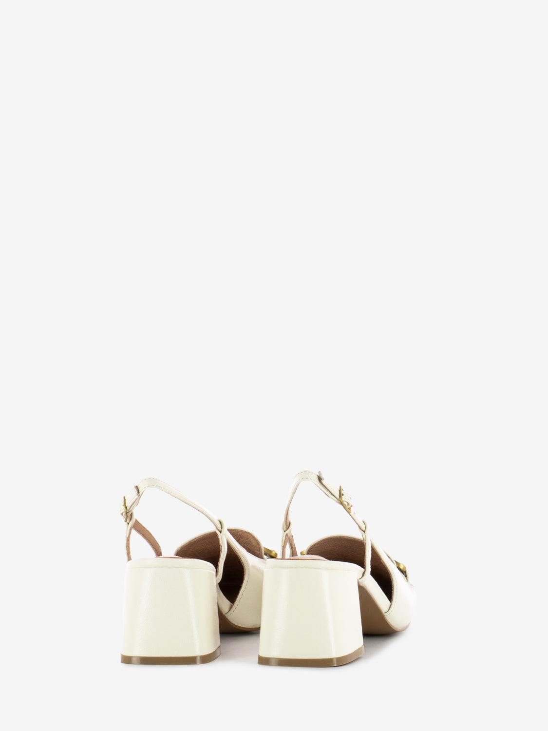 Chanel in leather with white block heel