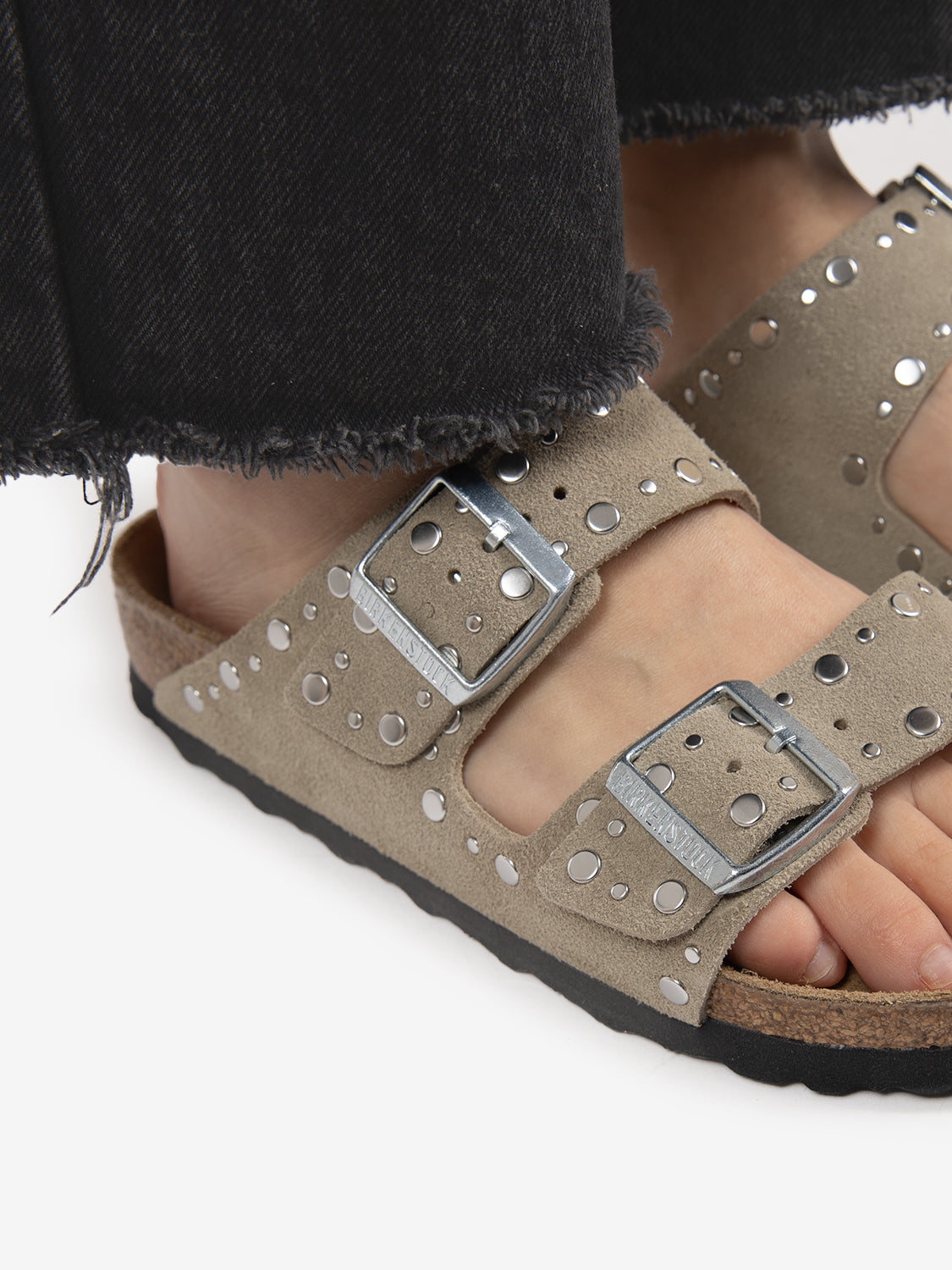 Arizona rivet suede taupe