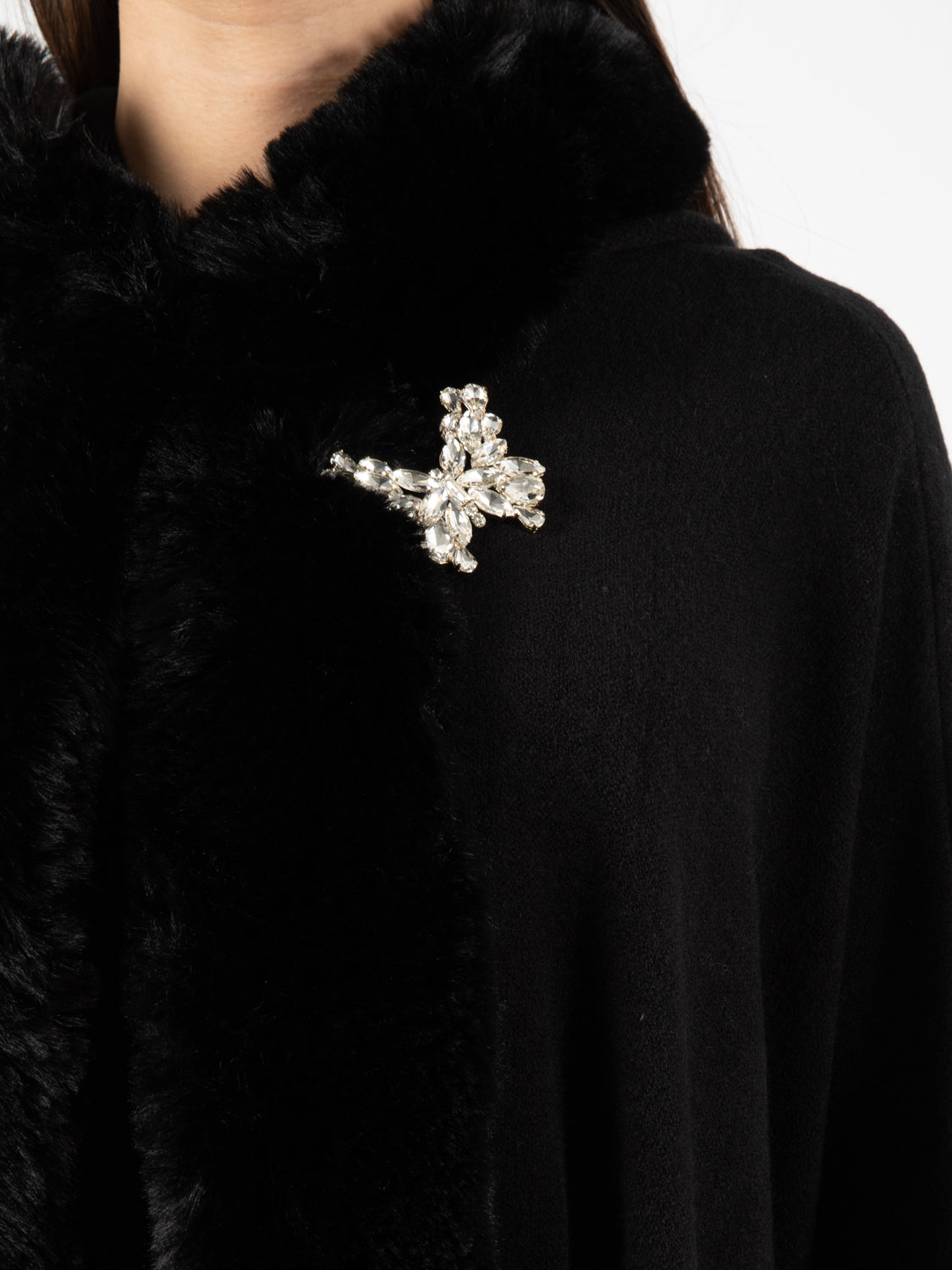 Cappa faux fur nero