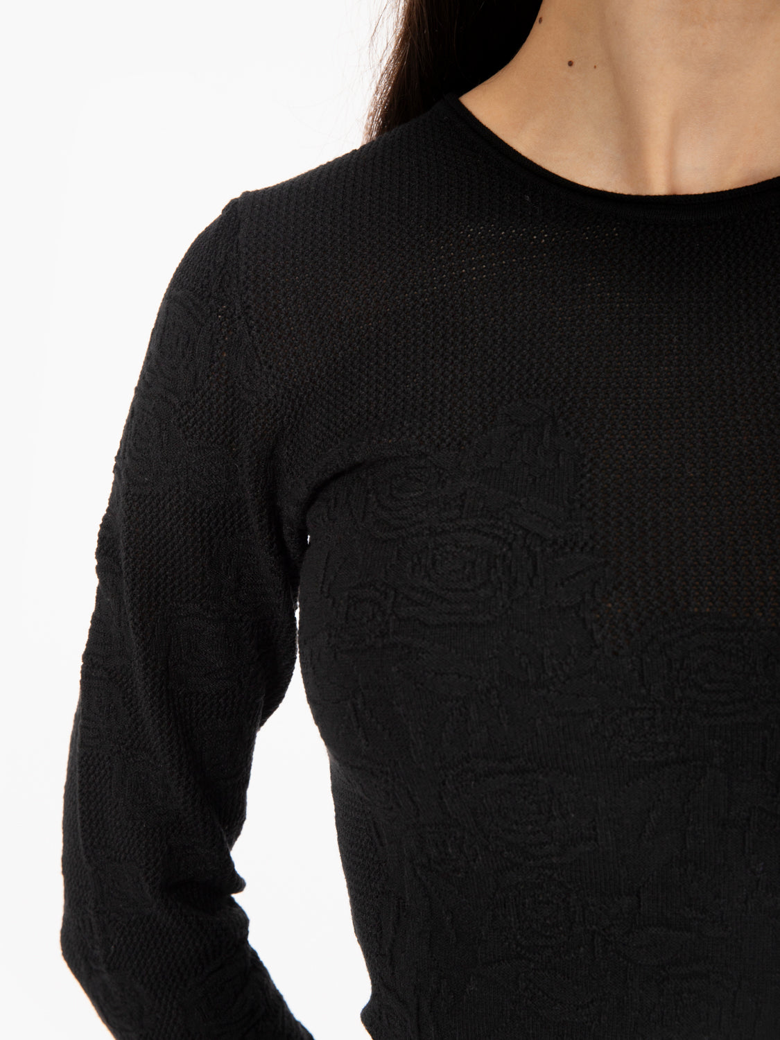 Mesh effect and black roses sweater