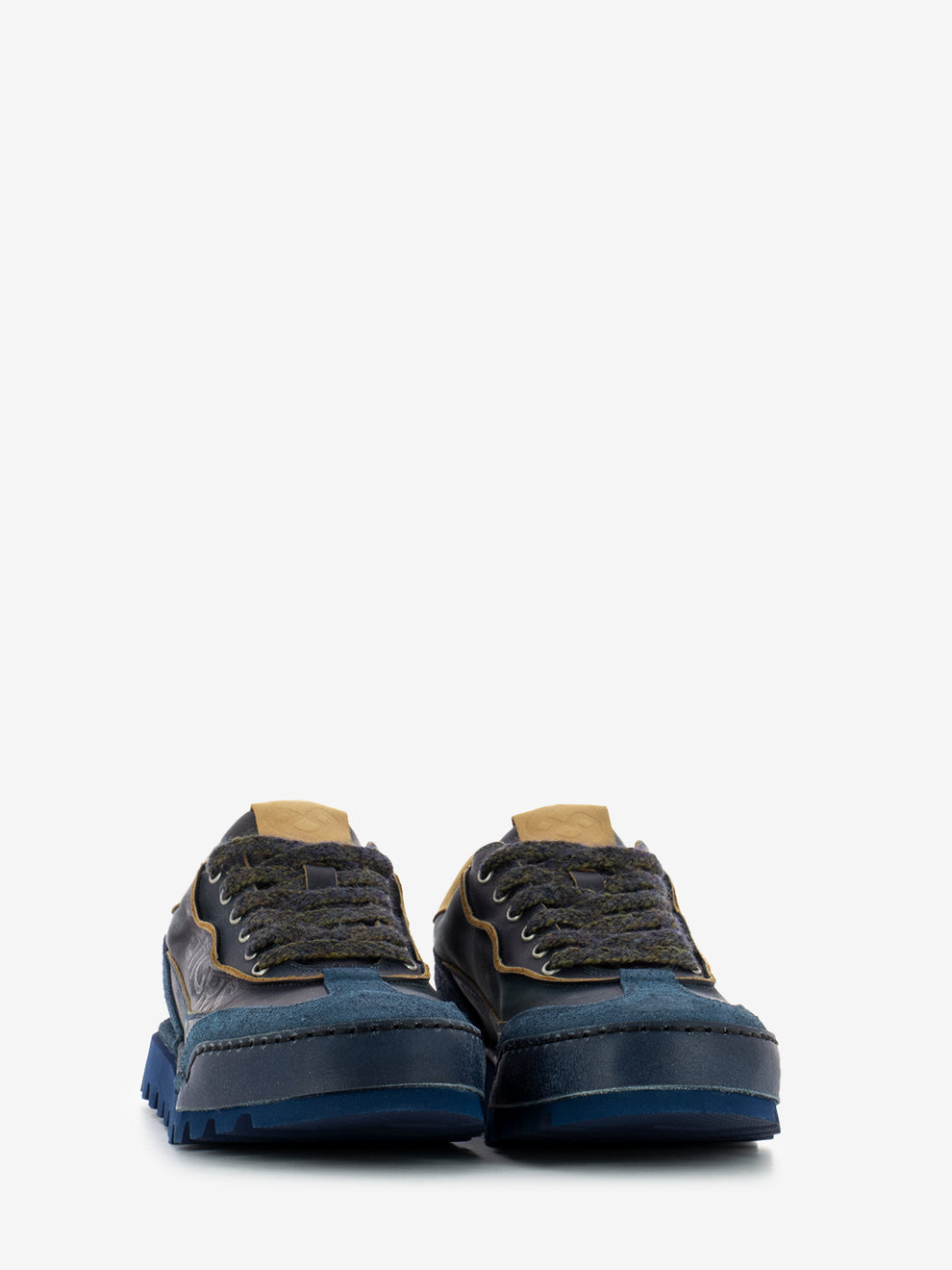 Jeans / walnut leather shoes