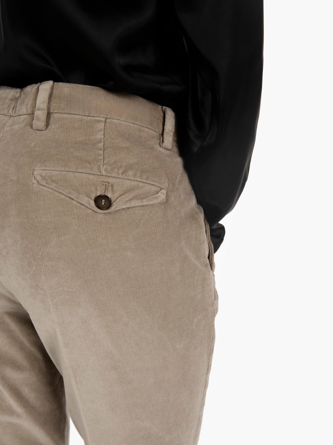 Pantaloni a sigaretta in velluto beige