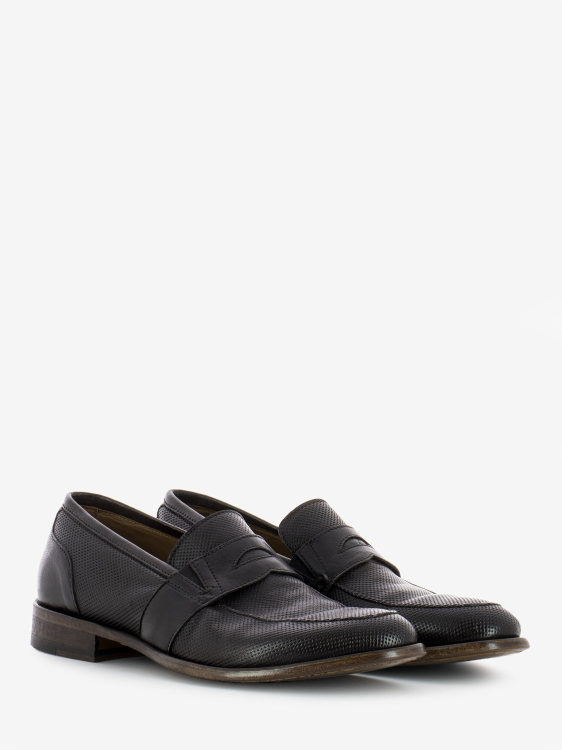 Anilcol chocolate punched moccasins