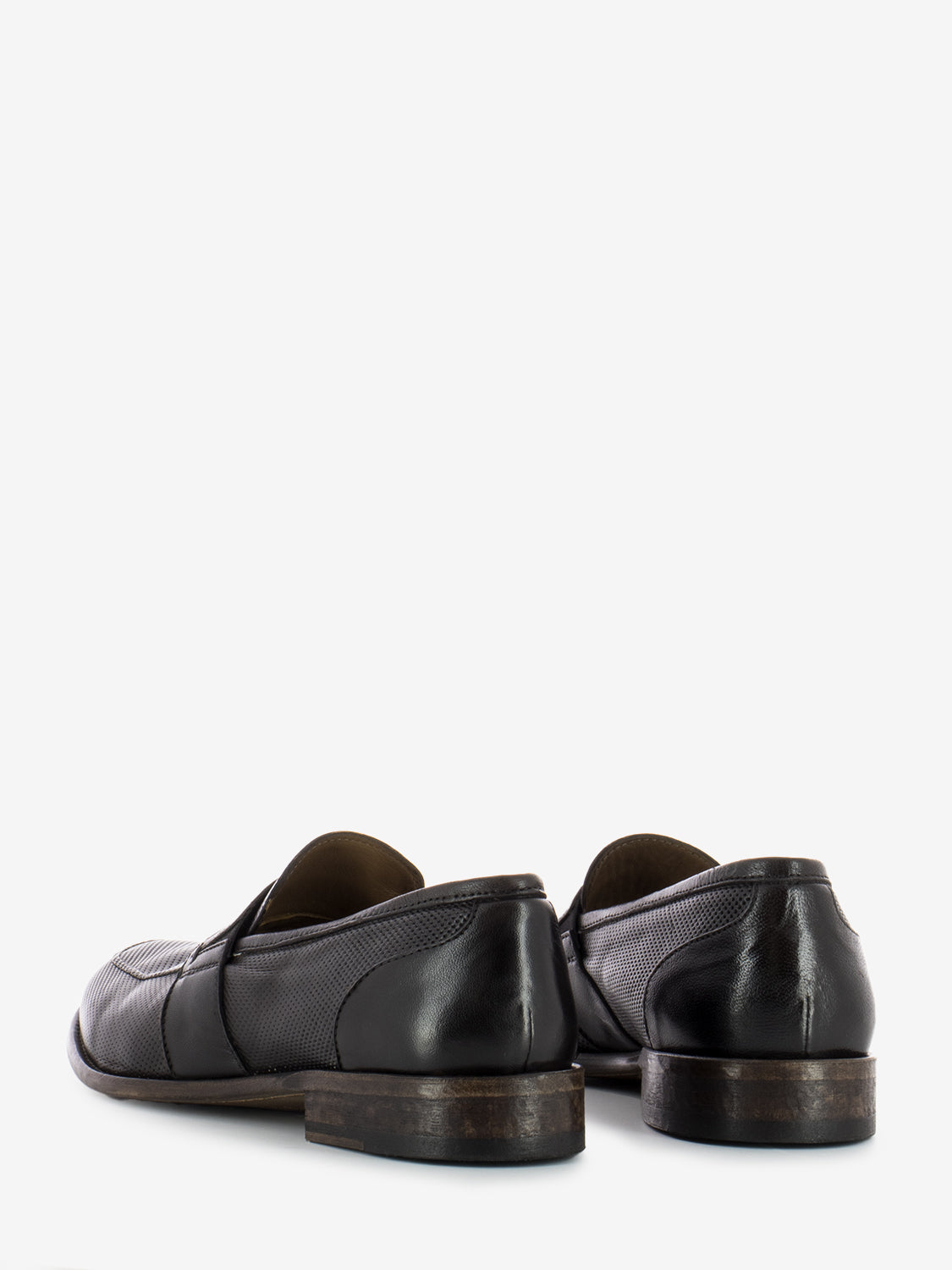 Anilcol chocolate punched moccasins