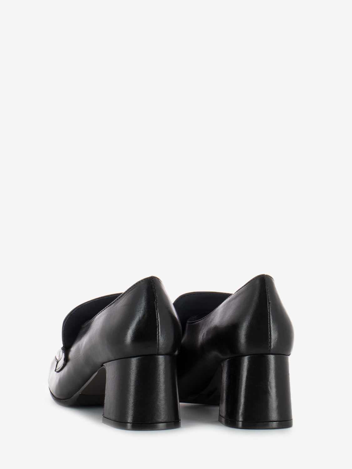 Black Chain Leather Moccasin