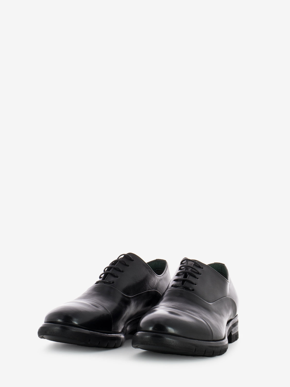 Black Oxford with reinforced toe