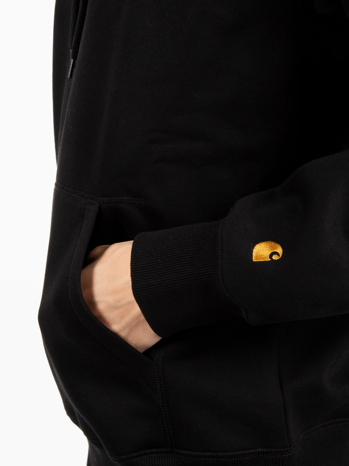 Hooded chase sweat black / gold