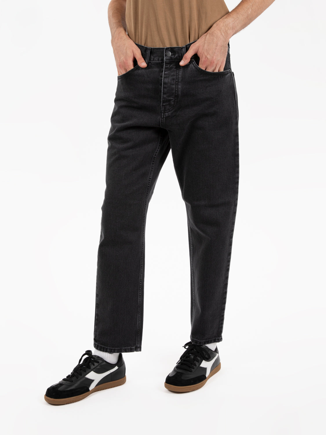 Newel Pant Black Stone Washed