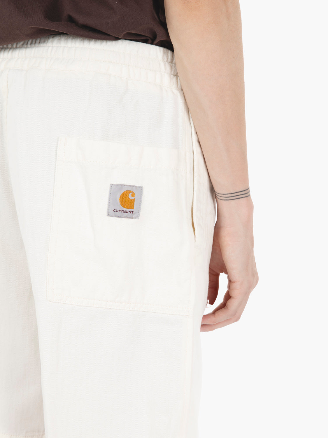Rainer short off-white