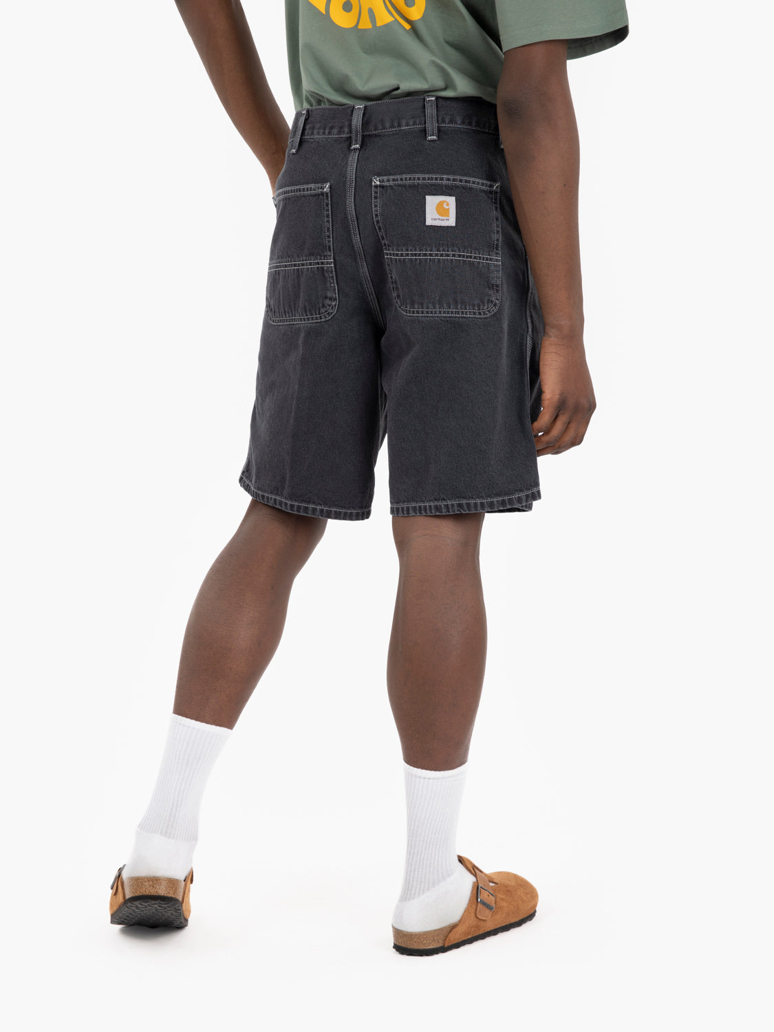 Simple short black